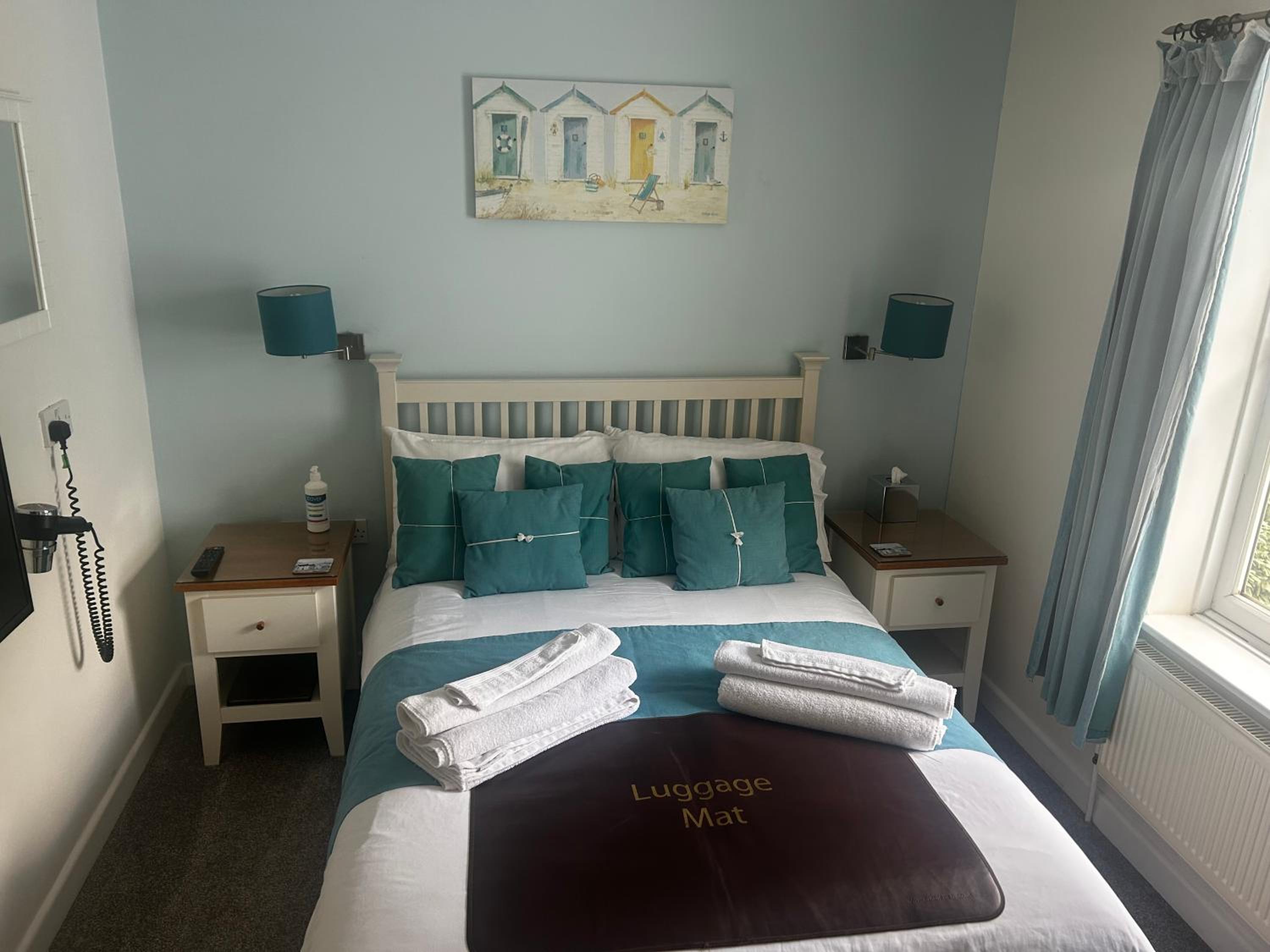 Double Room with Private Bathroom
