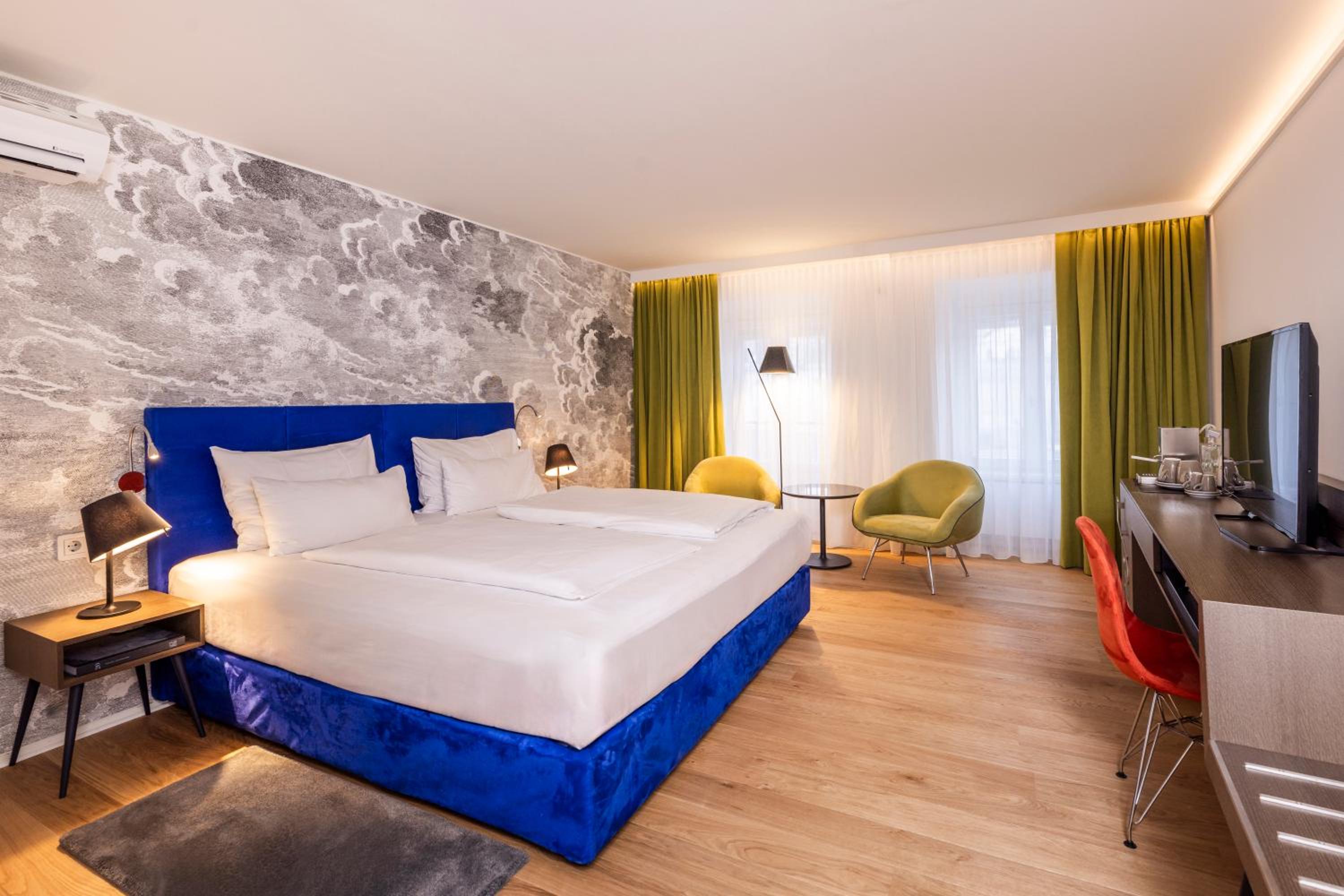 Junior Suite (Non Smoking) photo 2