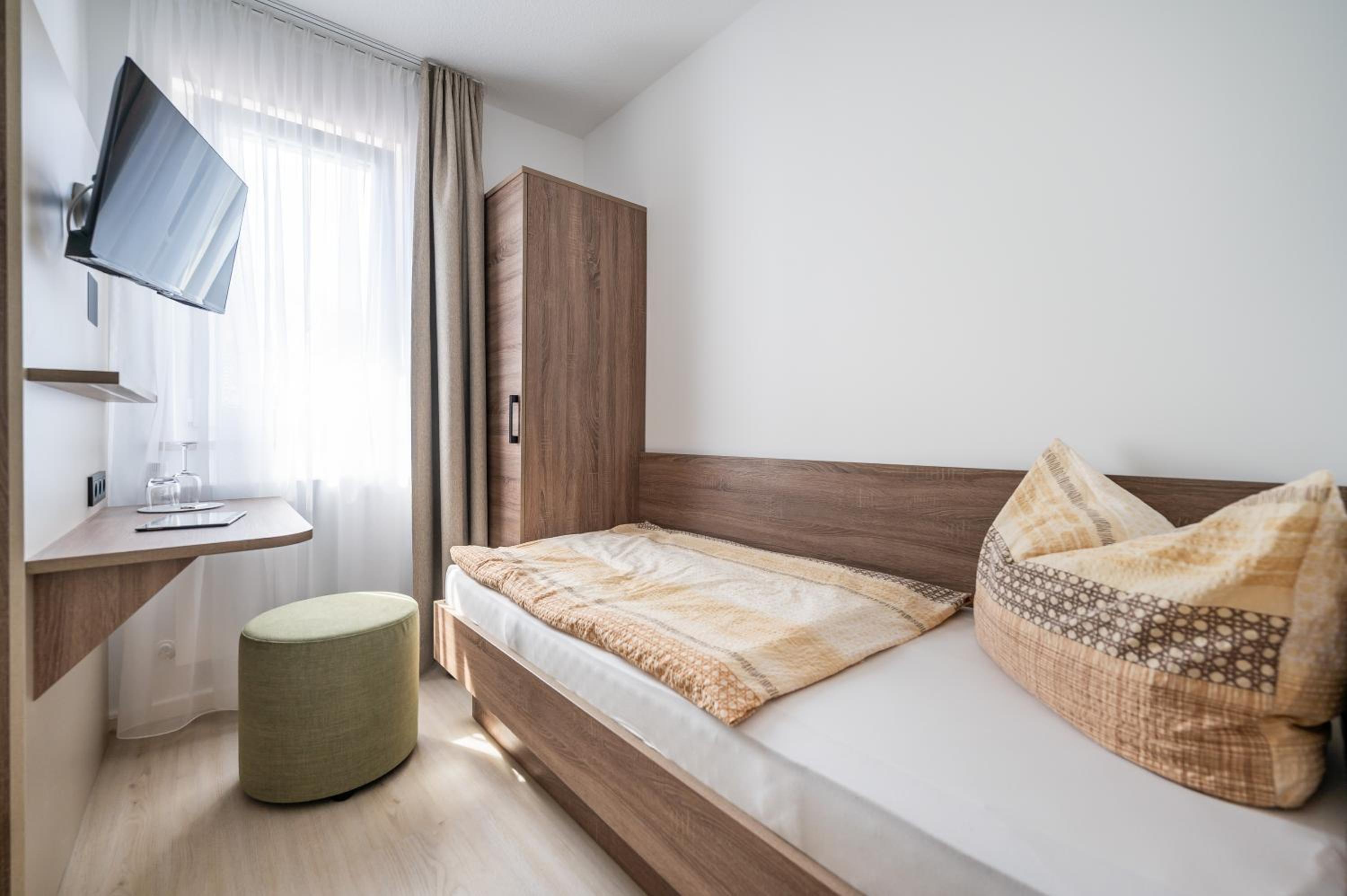 Economy Single Room photo 2