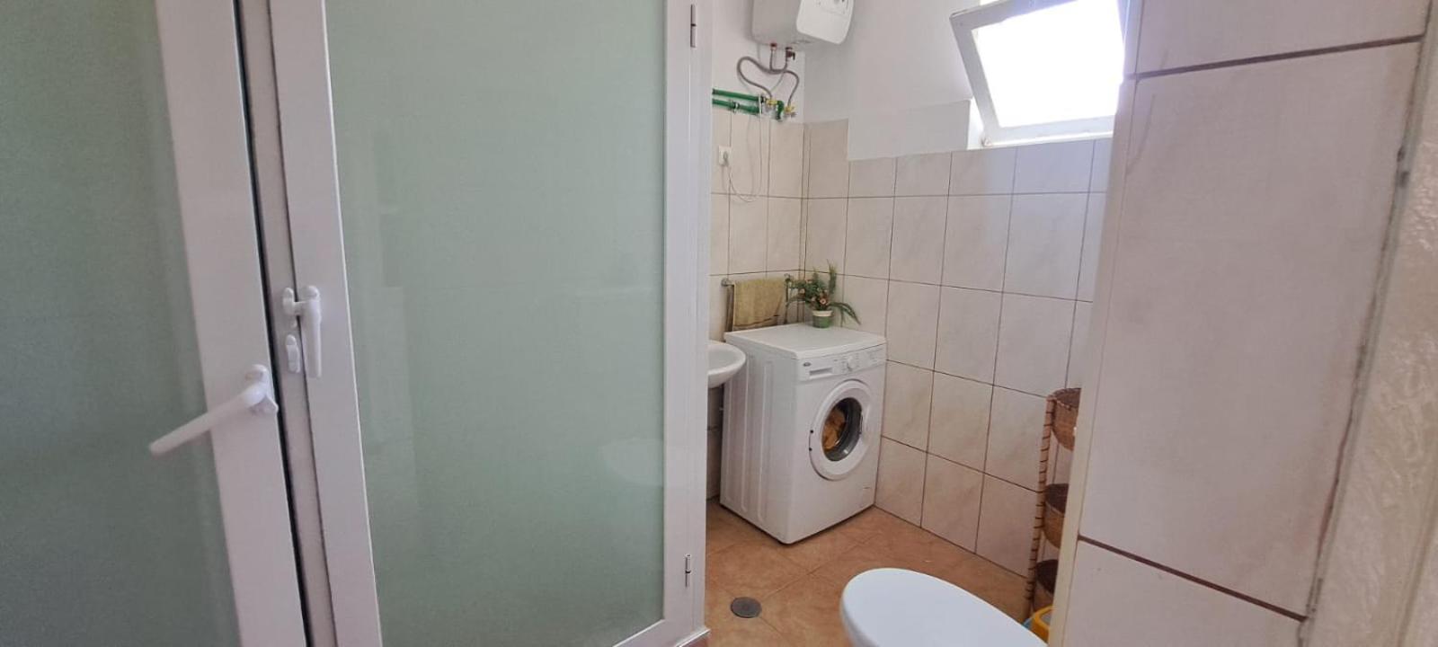 Small Twin Room photo 1