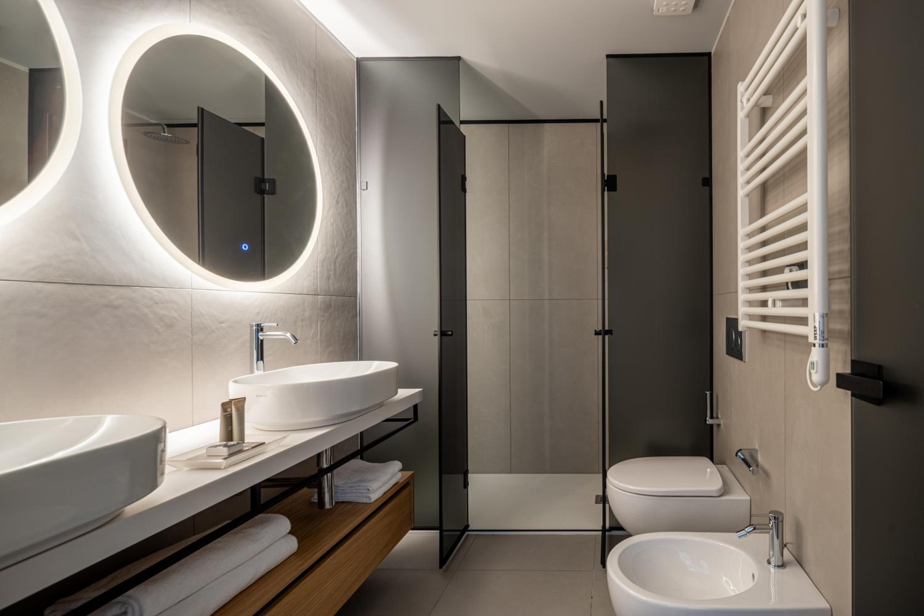 Junior Suite with Balcony - Annex