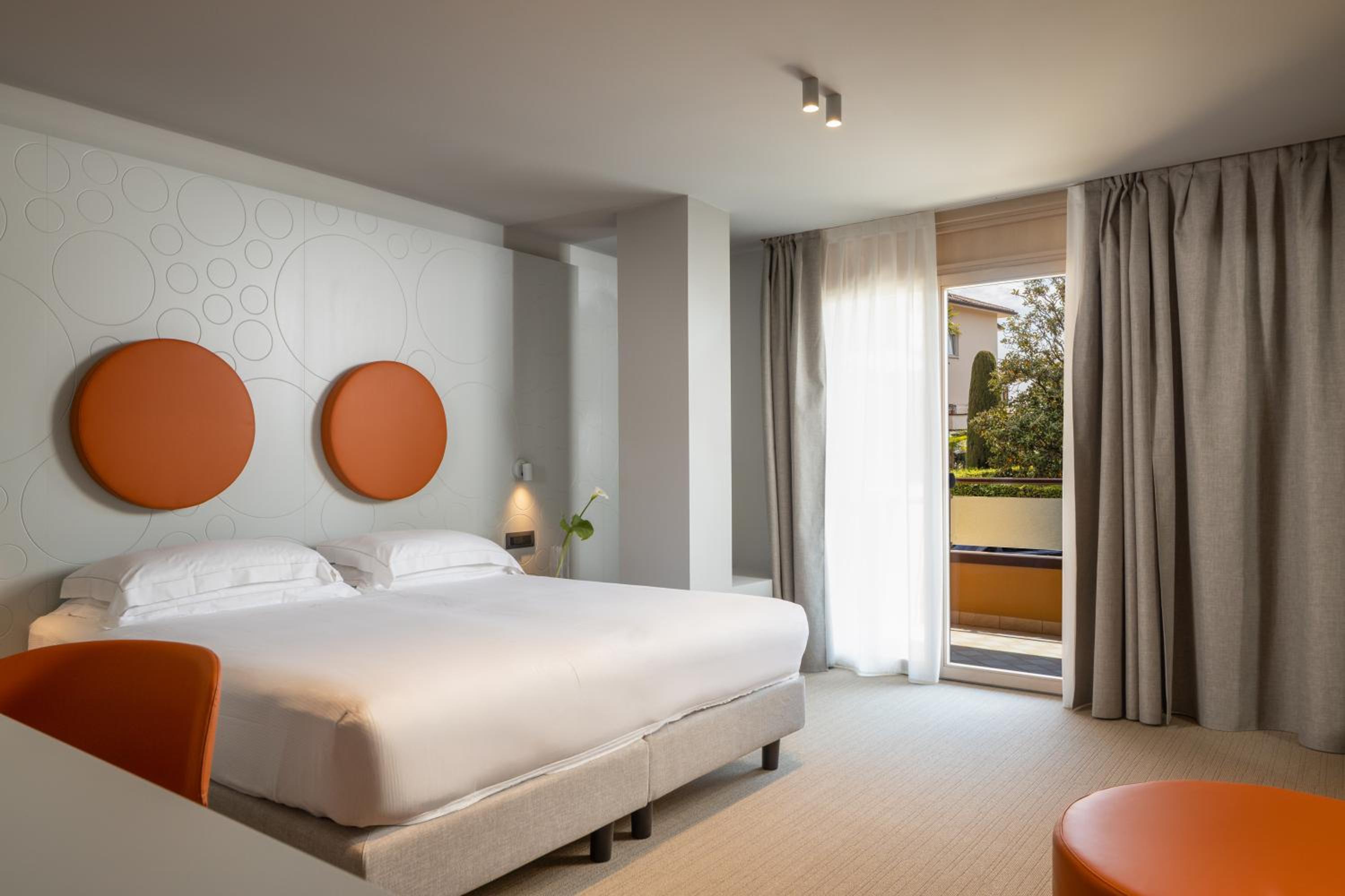 Junior Suite with Balcony - Annex