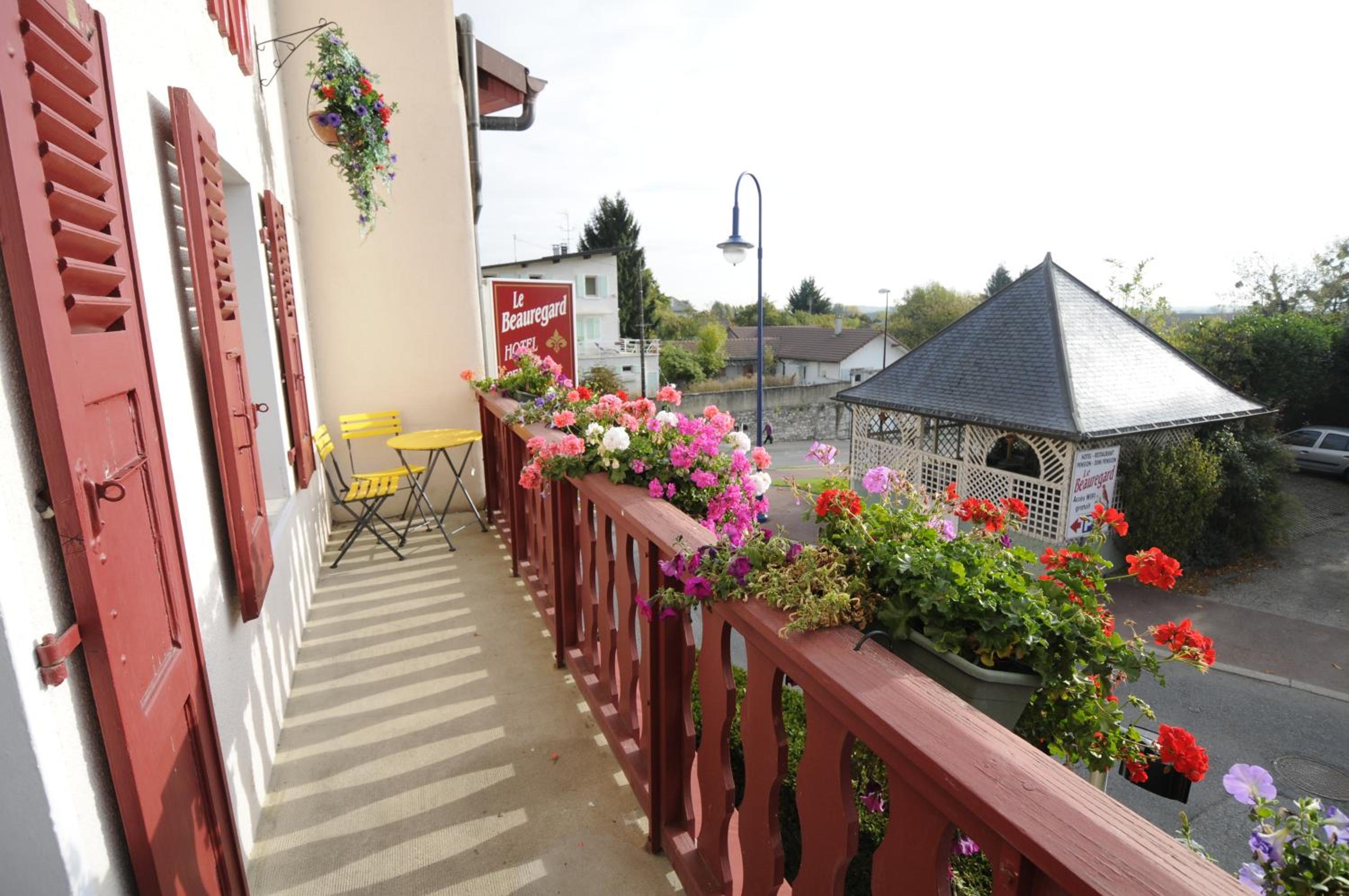 Classic Double Room With Balcony photo 2