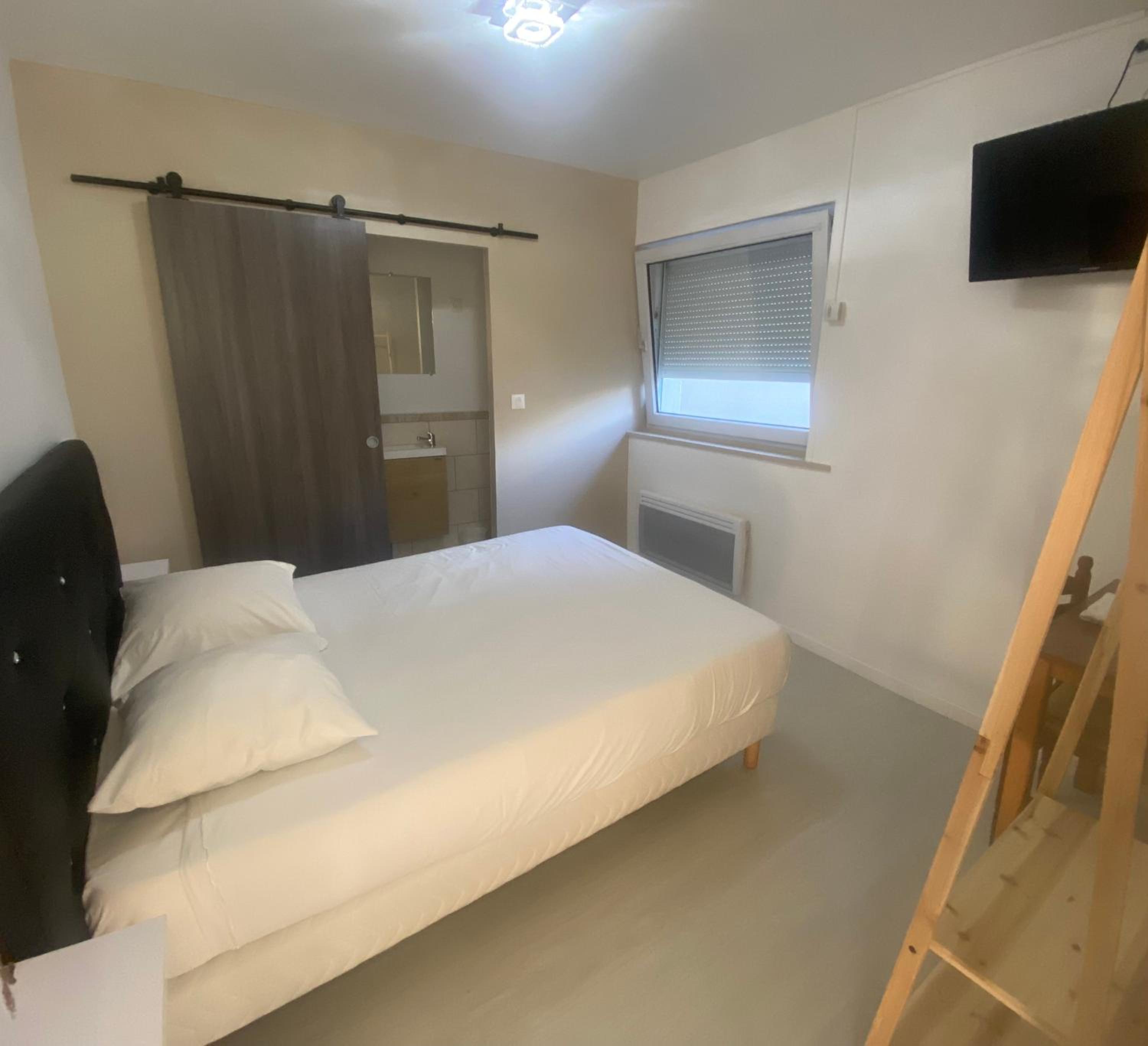 Double Room photo 3