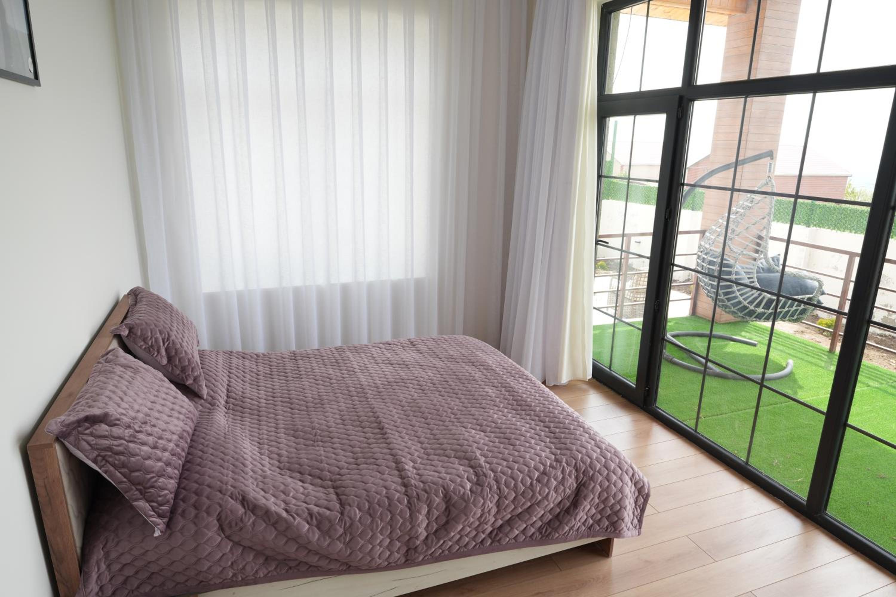Three-Bedroom Villa photo 2
