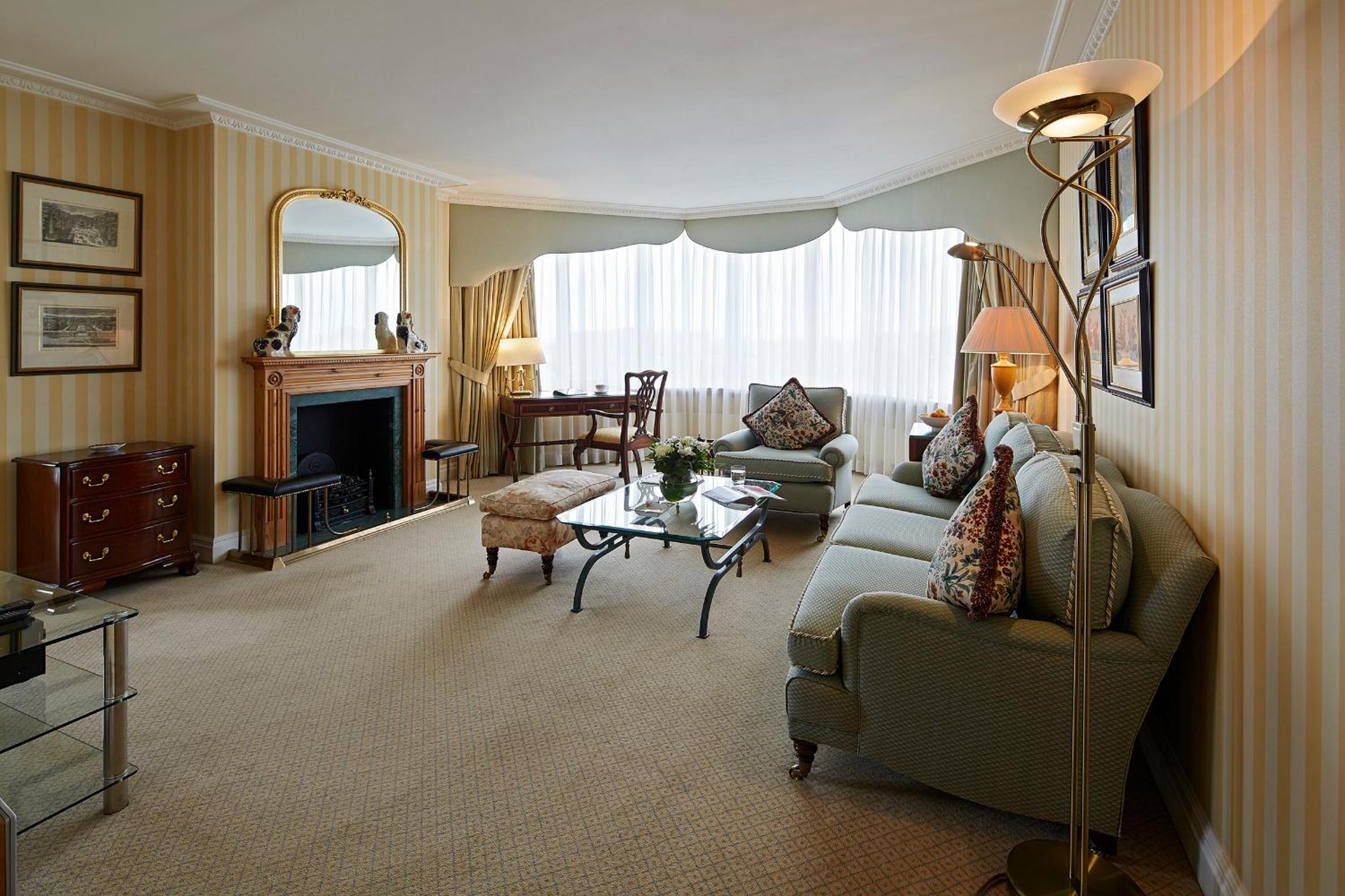 One Bedroom Penthouse Apartment