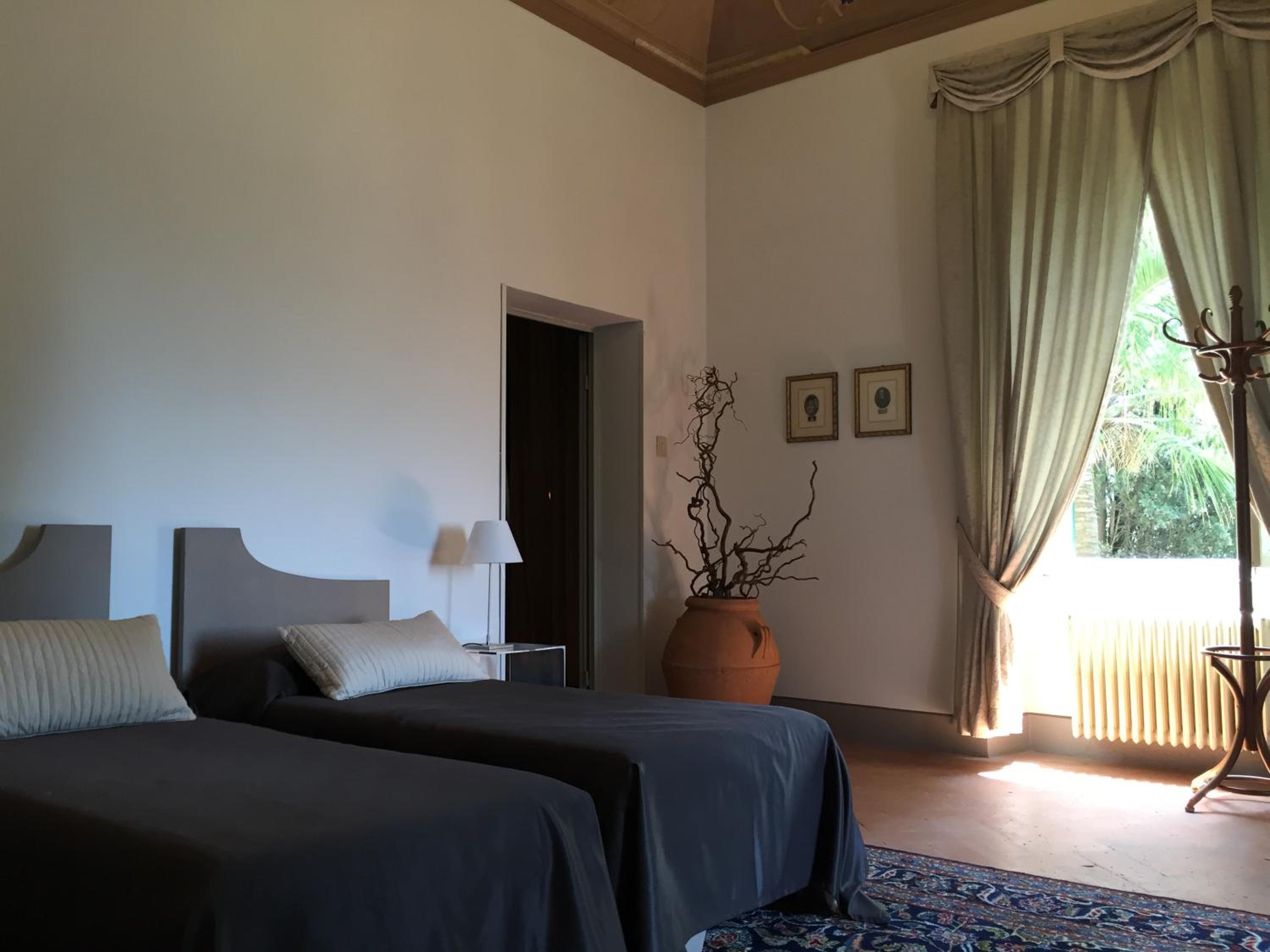 Two-Bedroom Suite - Photo 2