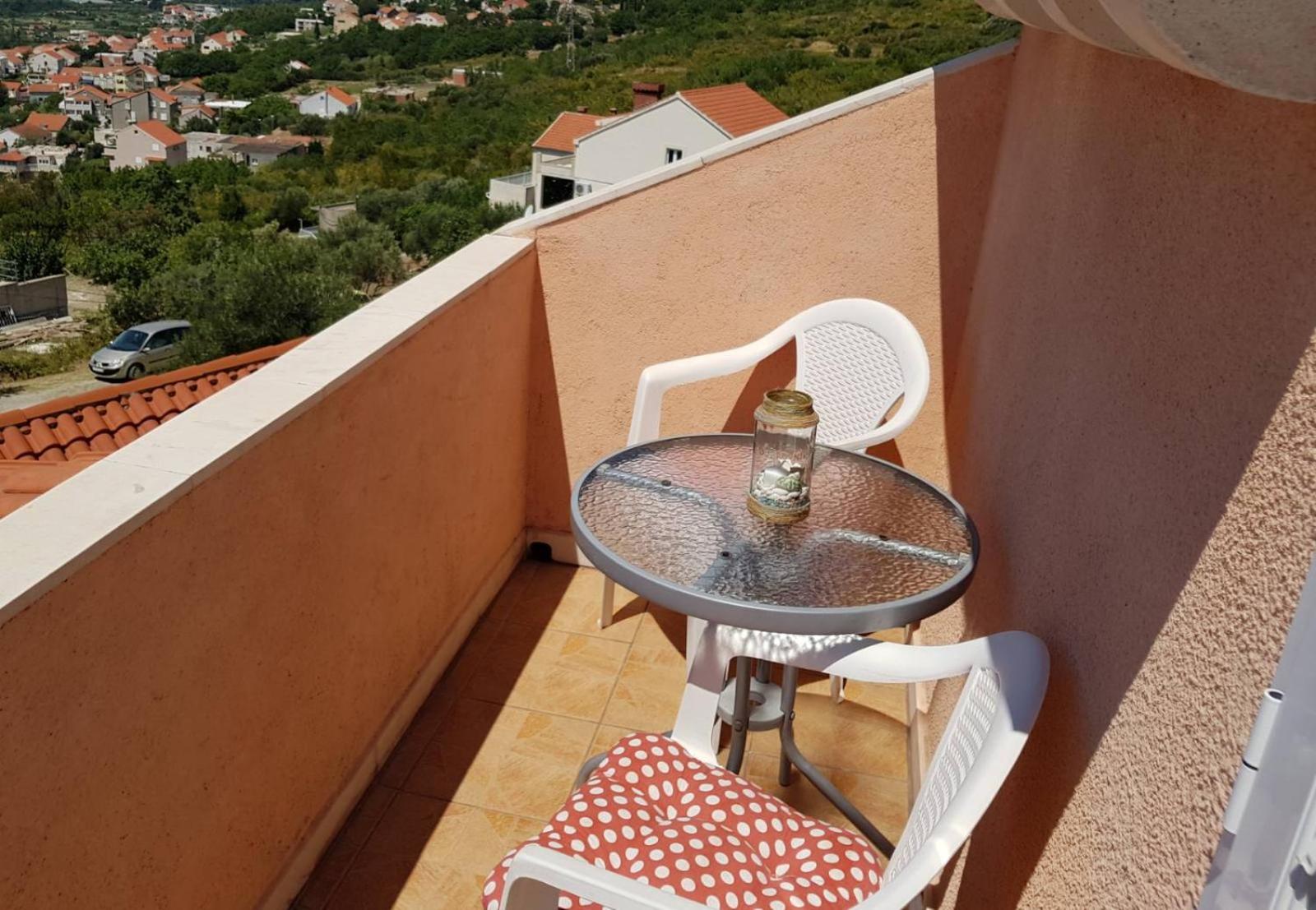 One-Bedroom Apartment with Balcony and Sea View