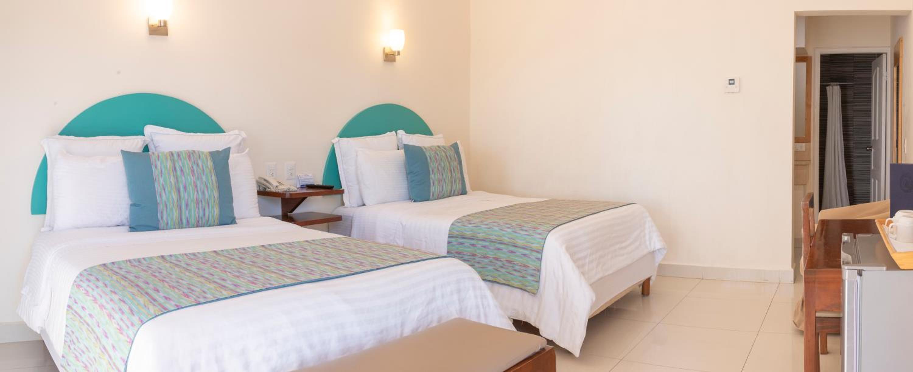 Superior Twin Room with Sea View photo 2
