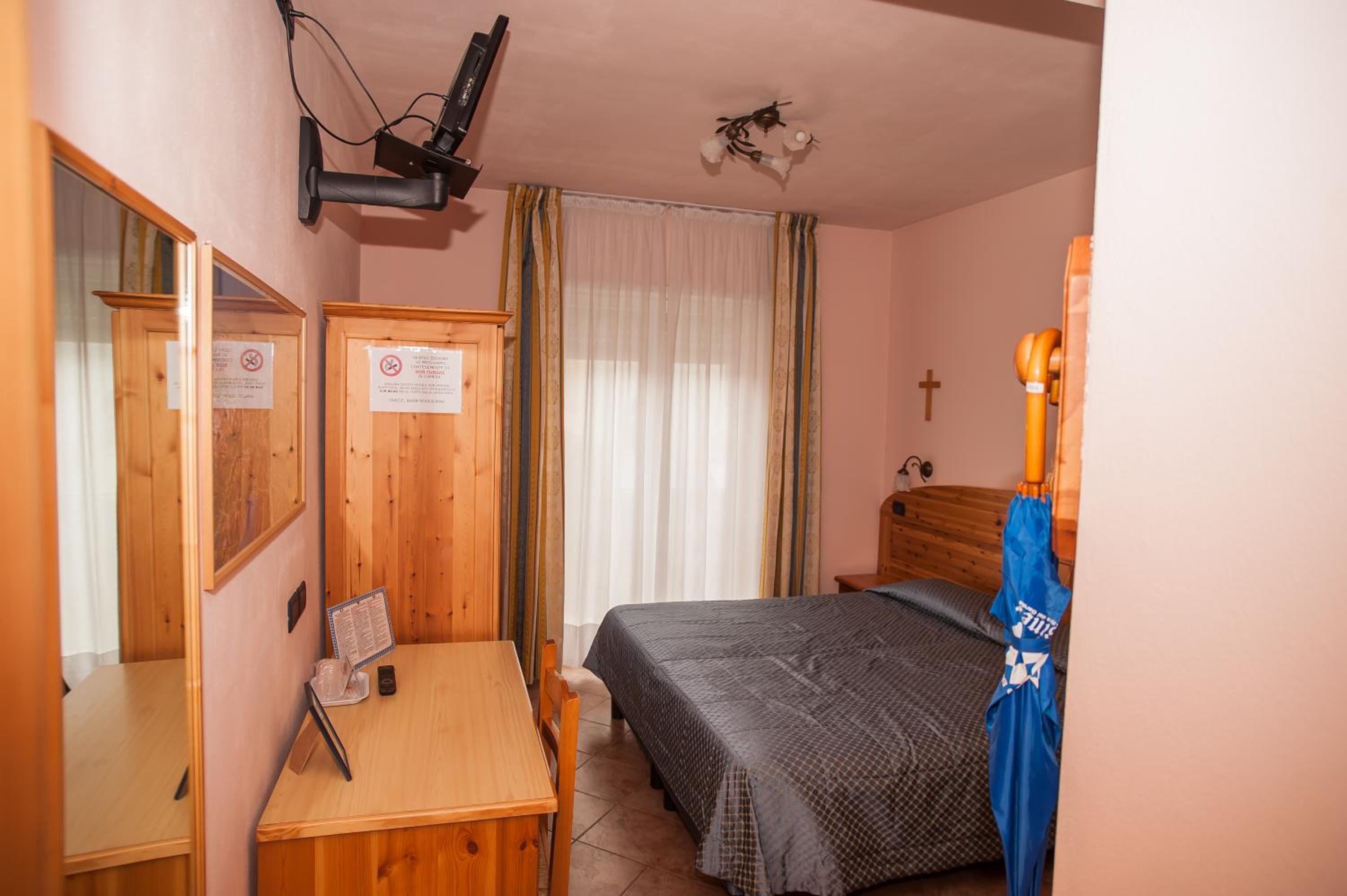 Double or Twin Room Standard - Photo 1