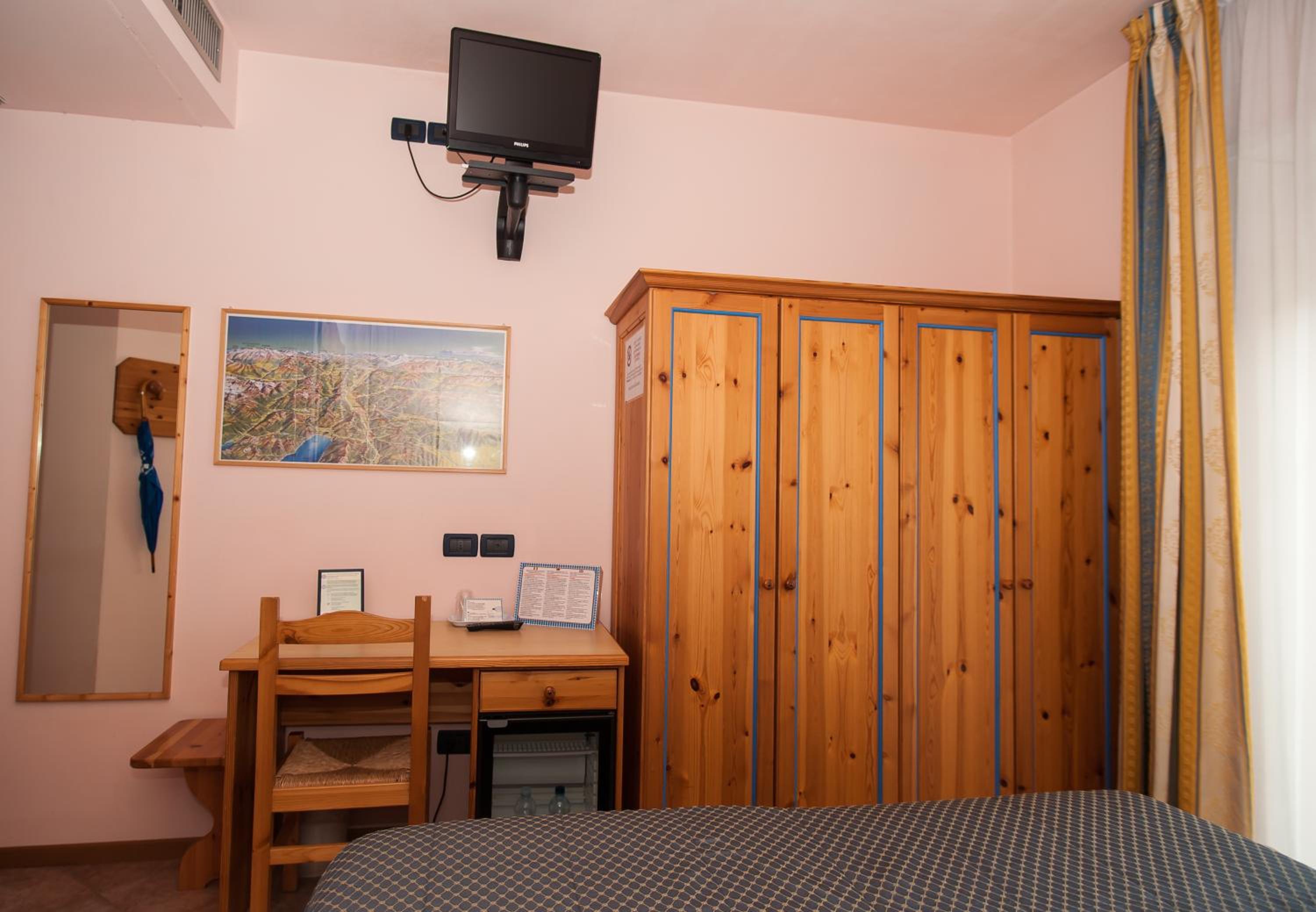 Double or Twin Room Standard - Photo 8