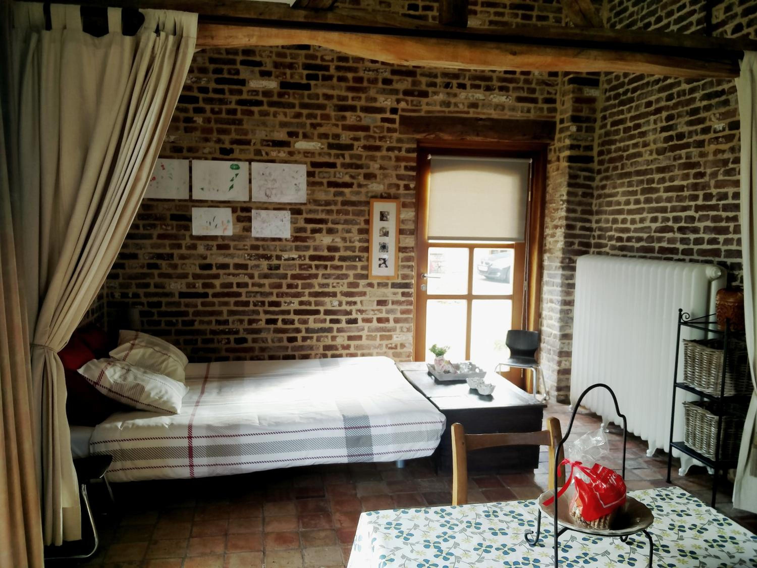 Three-Bedroom House photo 2