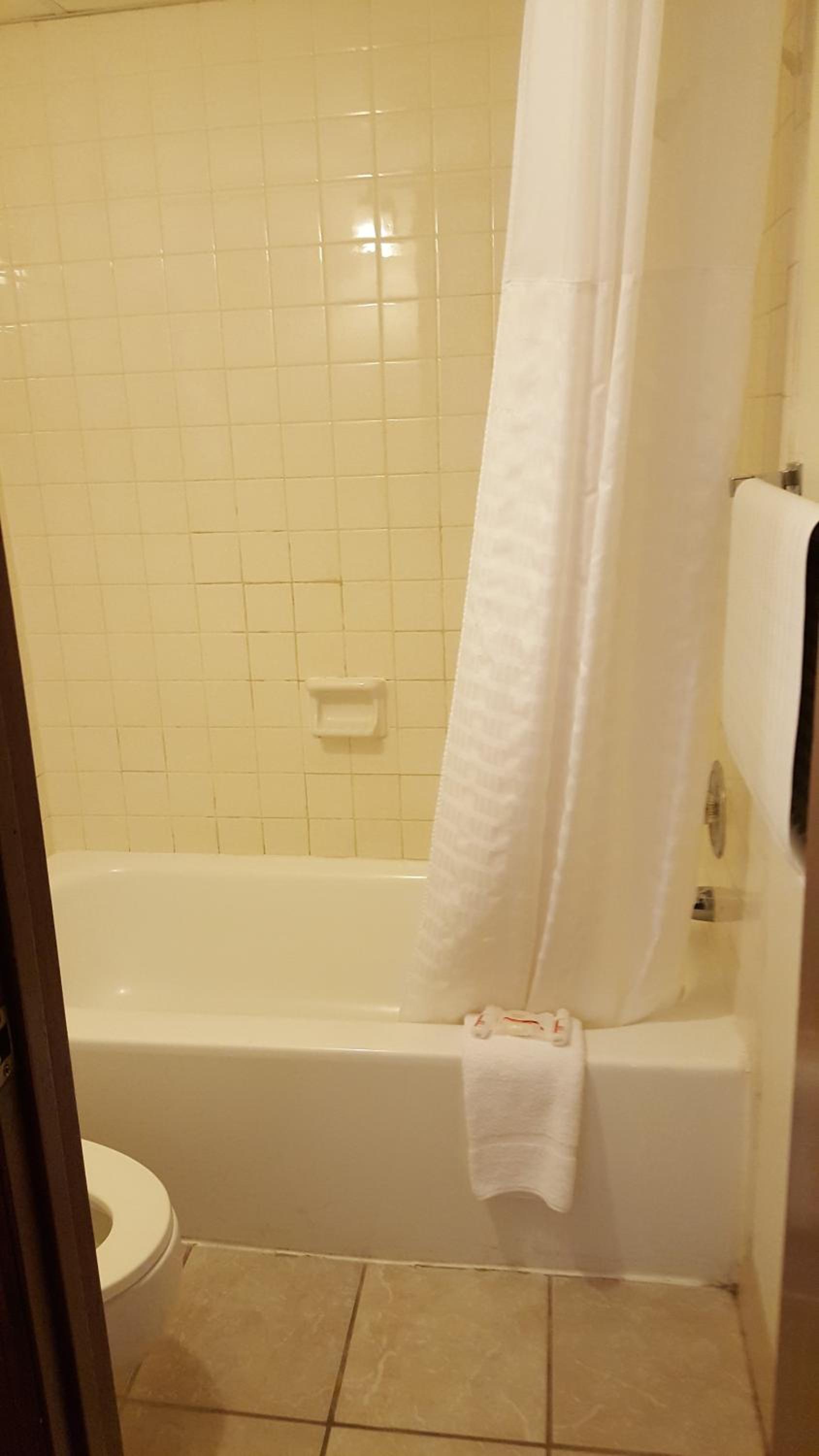 Double Room with Two Double Beds - Non-Smoking - Photo 6