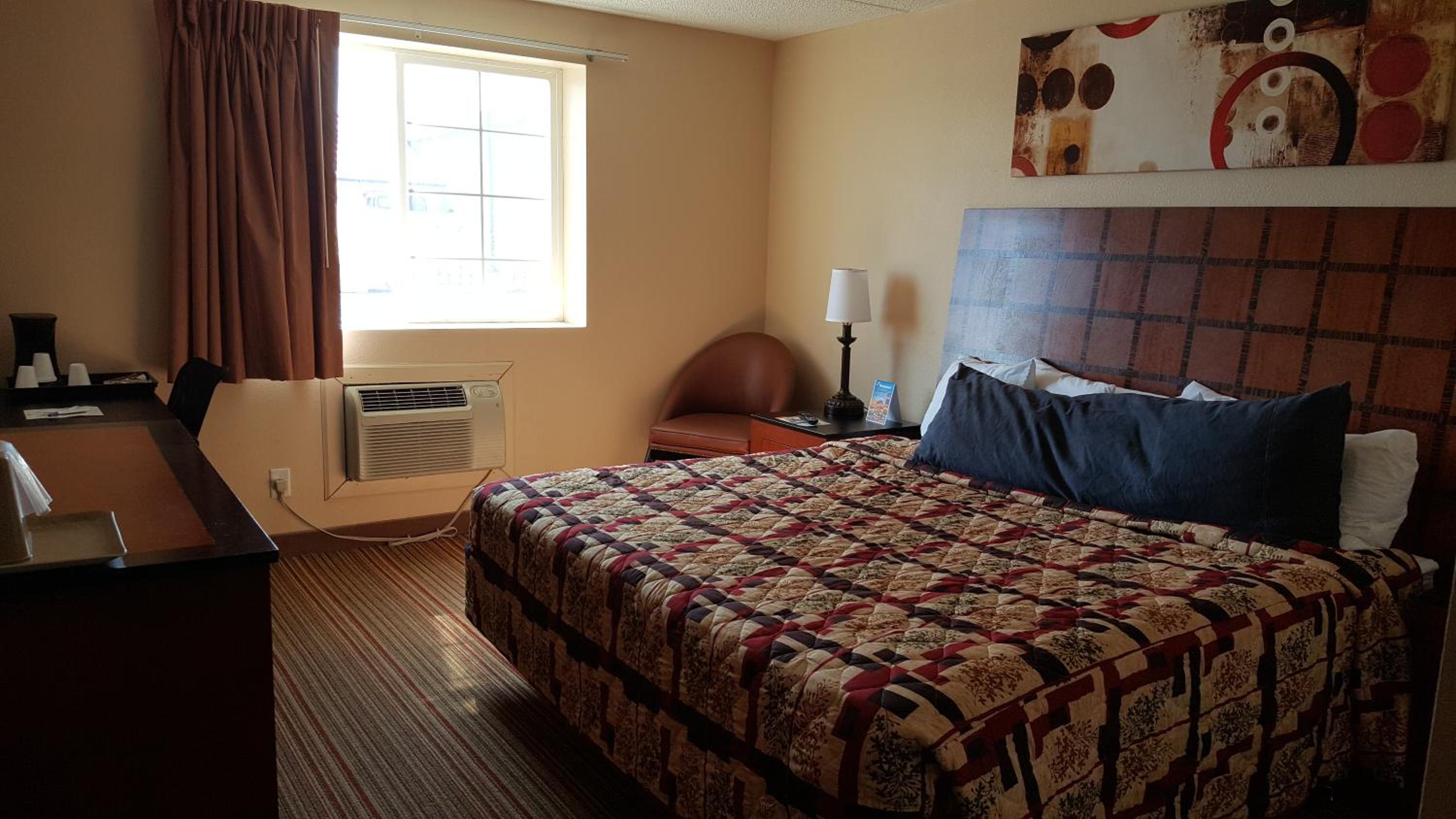 King Room- Non-Smoking - Photo 1