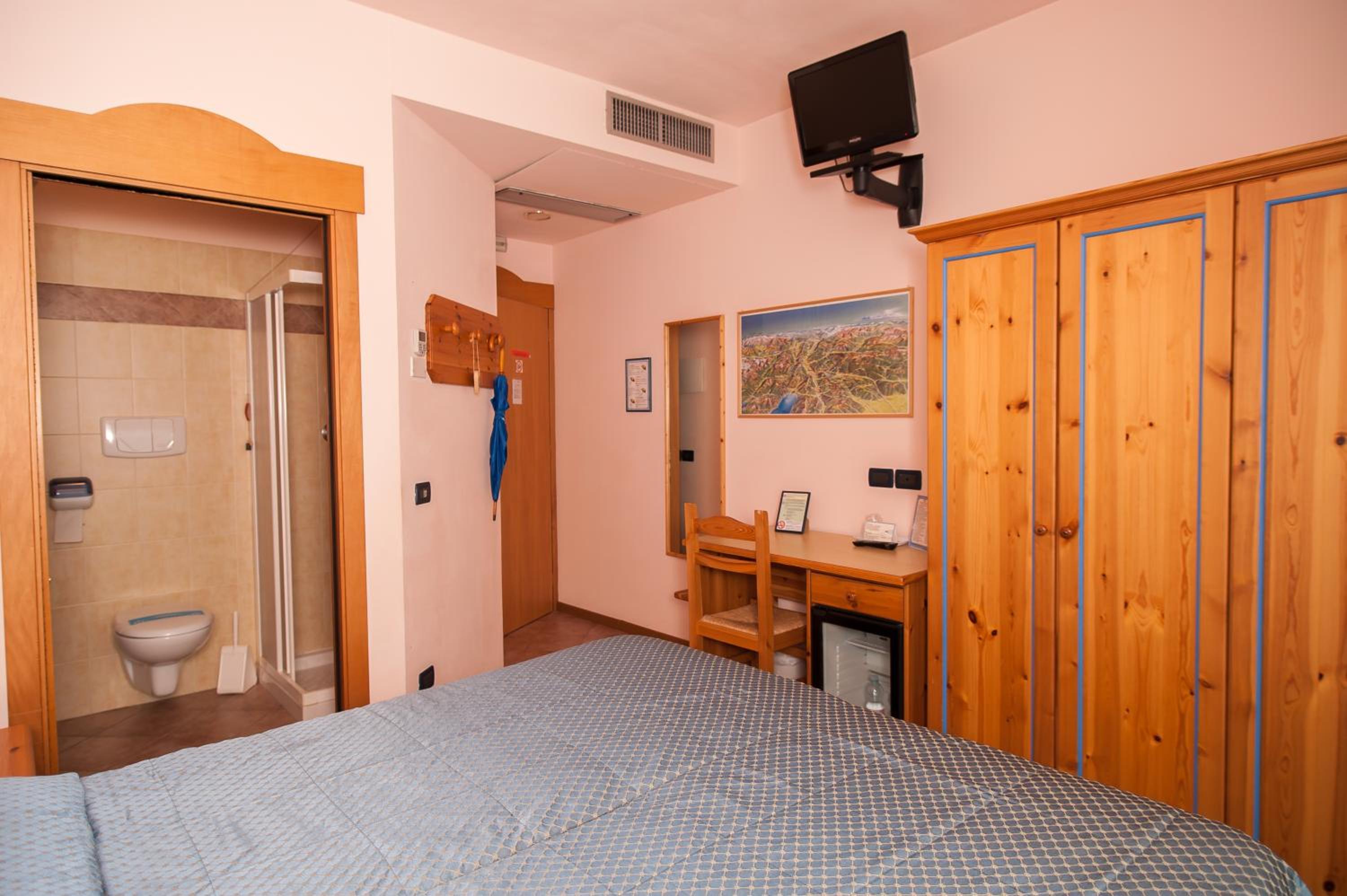 Double or Twin Room Standard - Photo 2