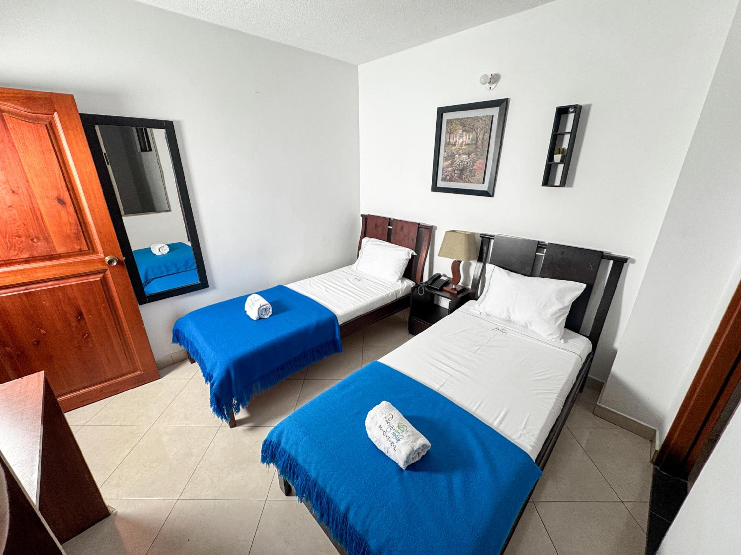 Standard Twin Room photo 2