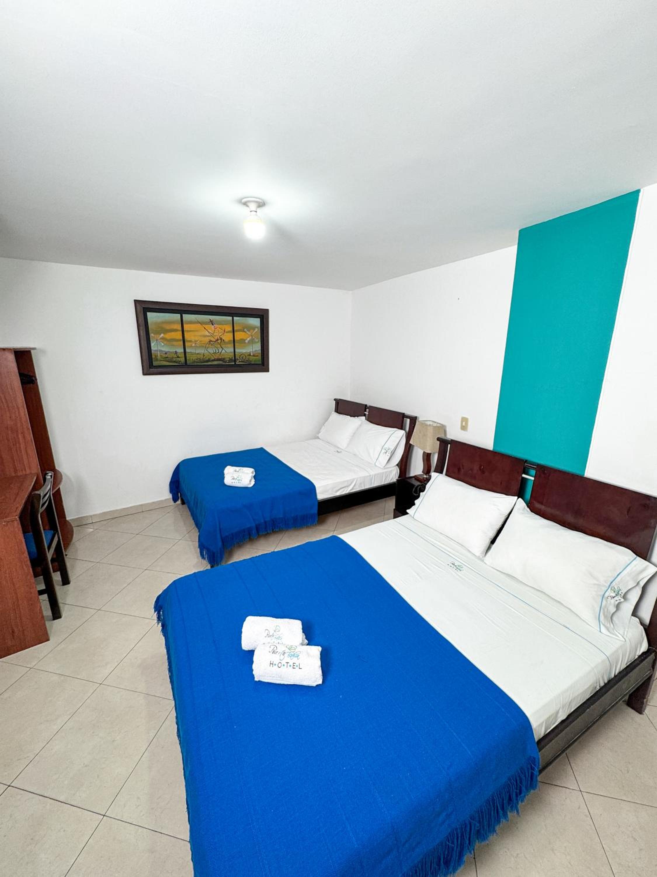 Double Room with Two Double Beds photo 3