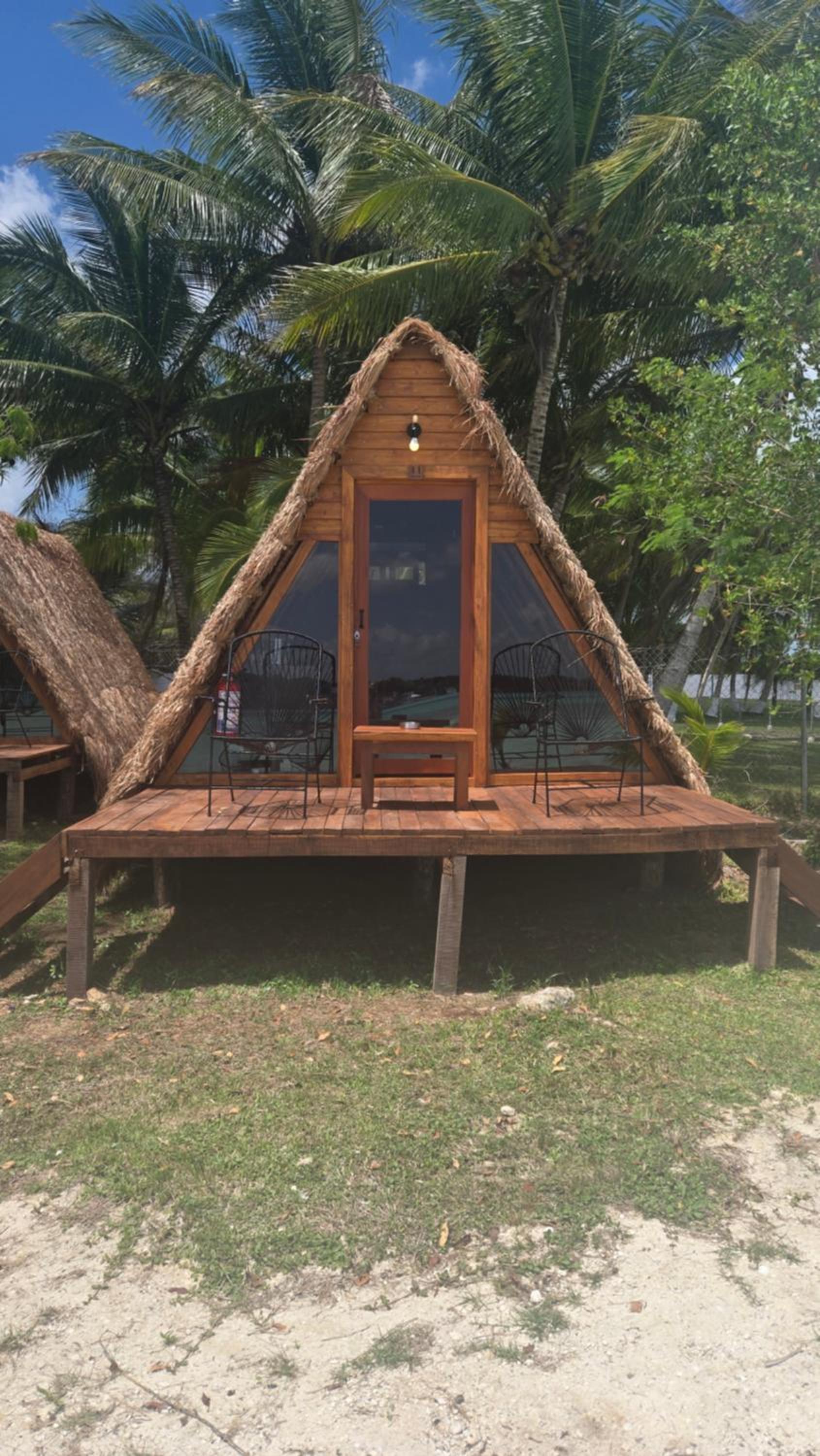 Bungalow - Water Front 