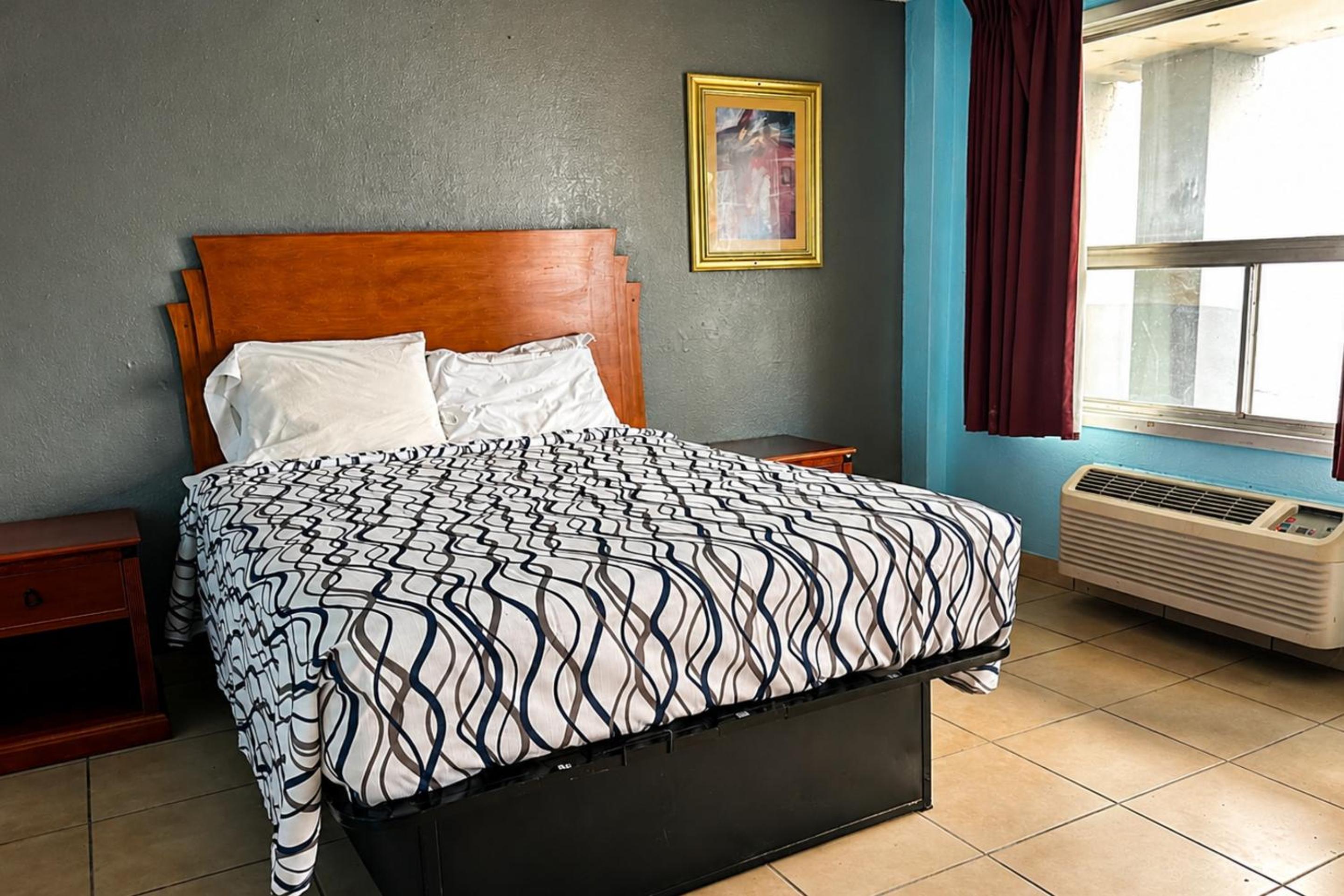 Queen Room