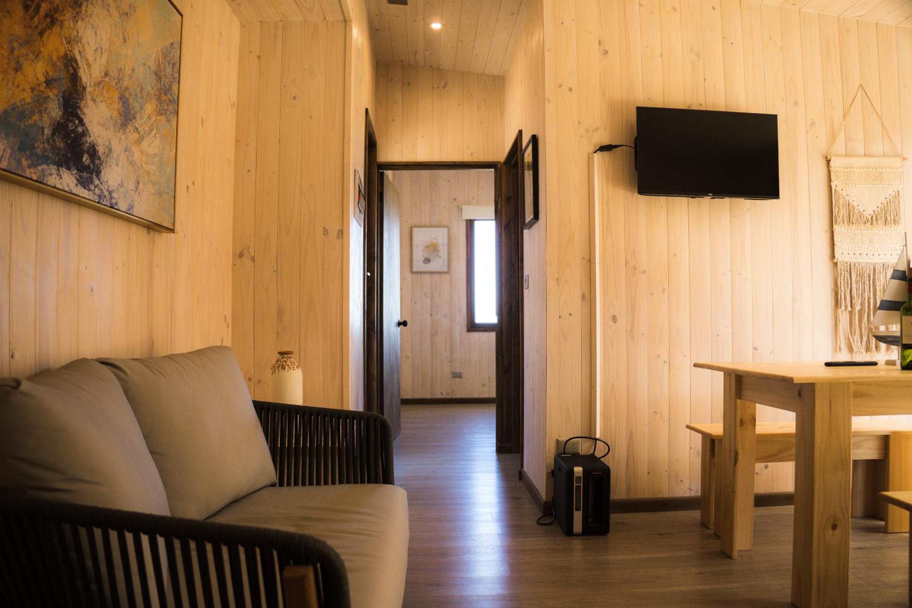 One-Bedroom Bungalow photo 1