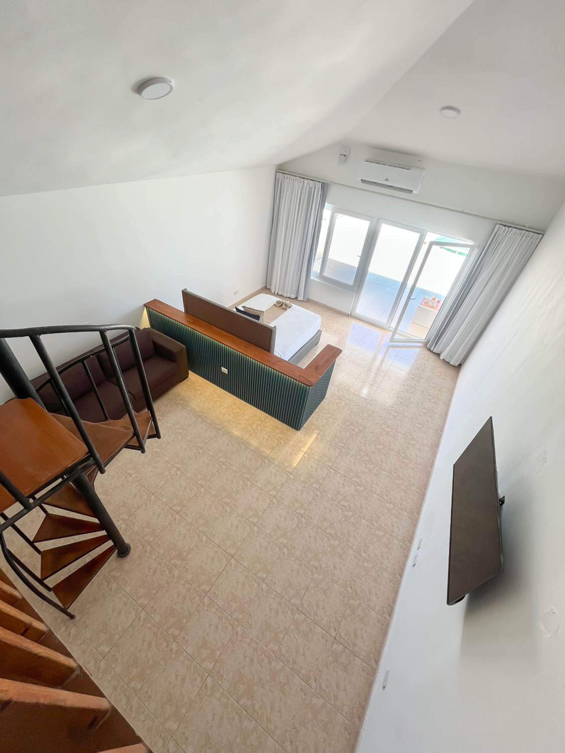 Family Two-Bedroom Apartment with View
