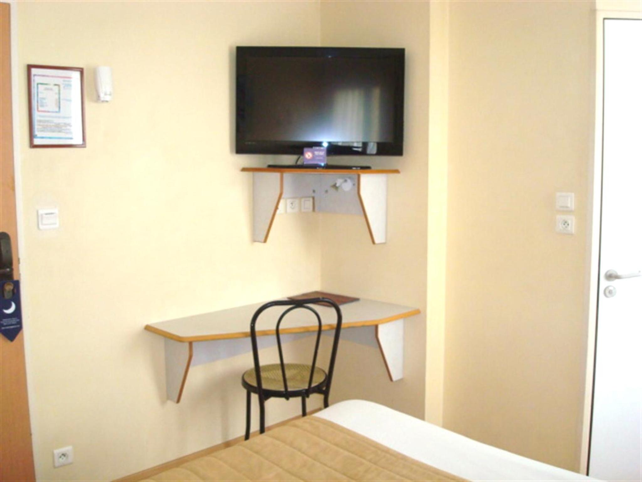 Double Room - Photo 3