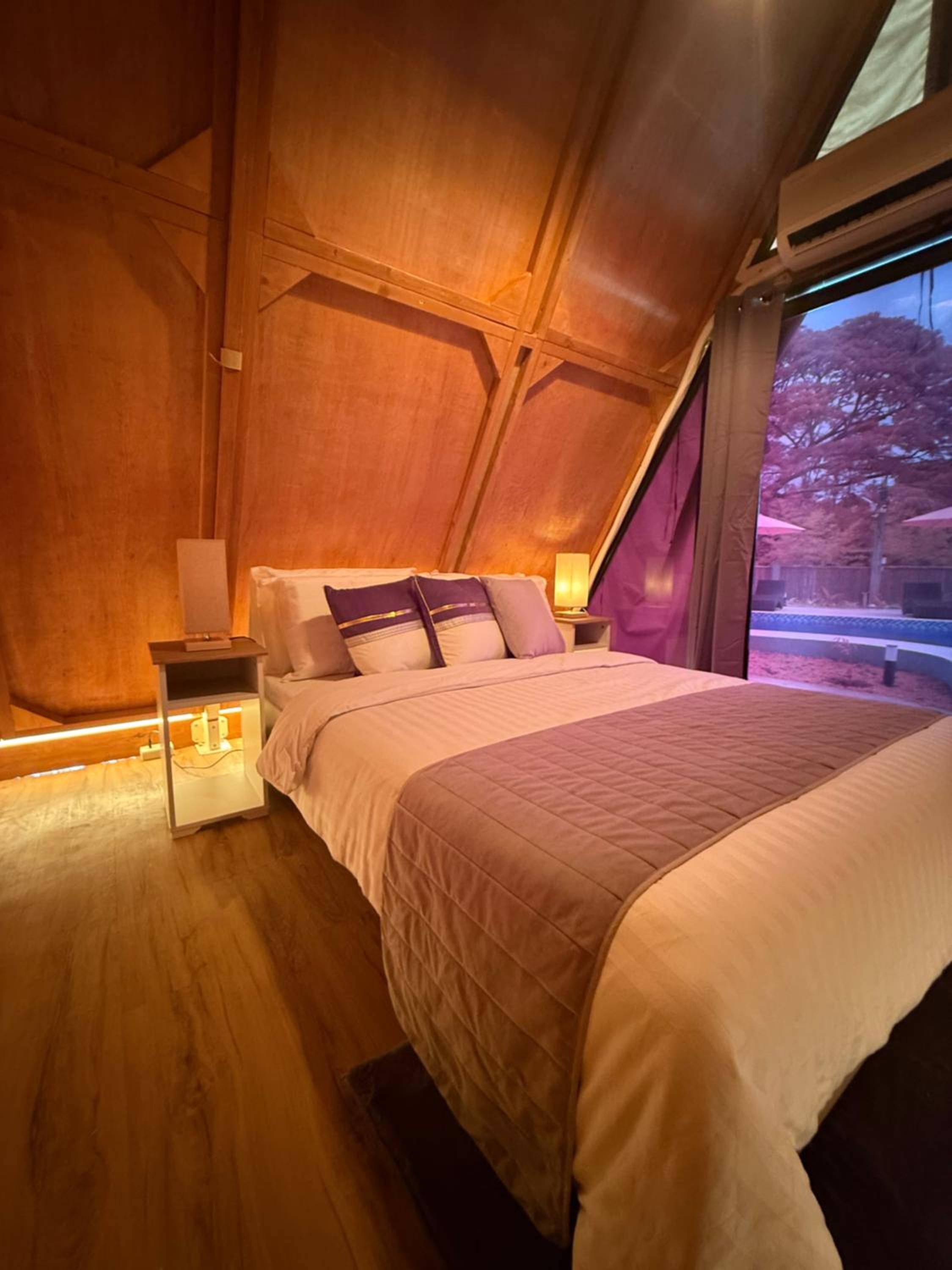 Double Room with Pool View - Photo 2