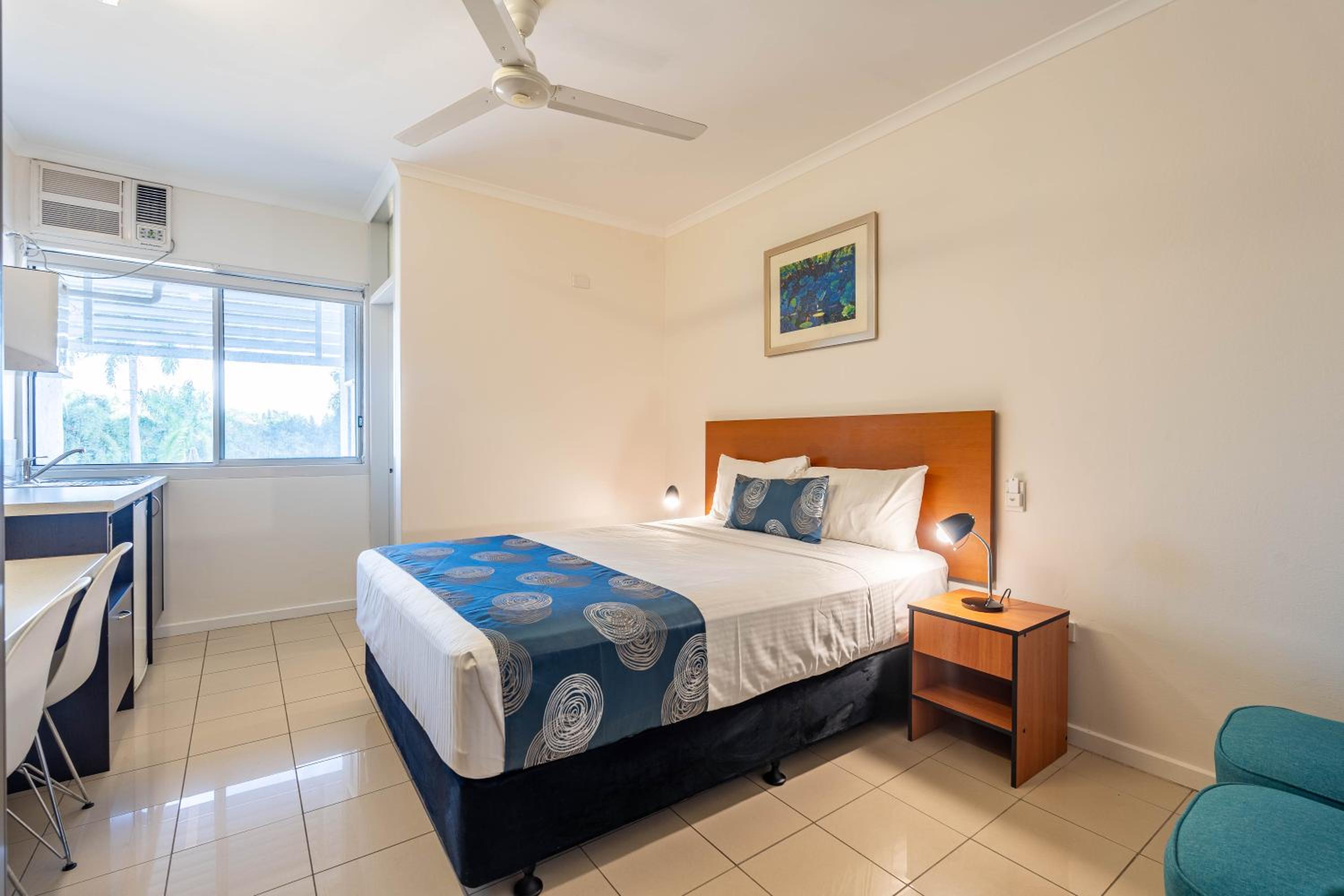Standard Queen Room