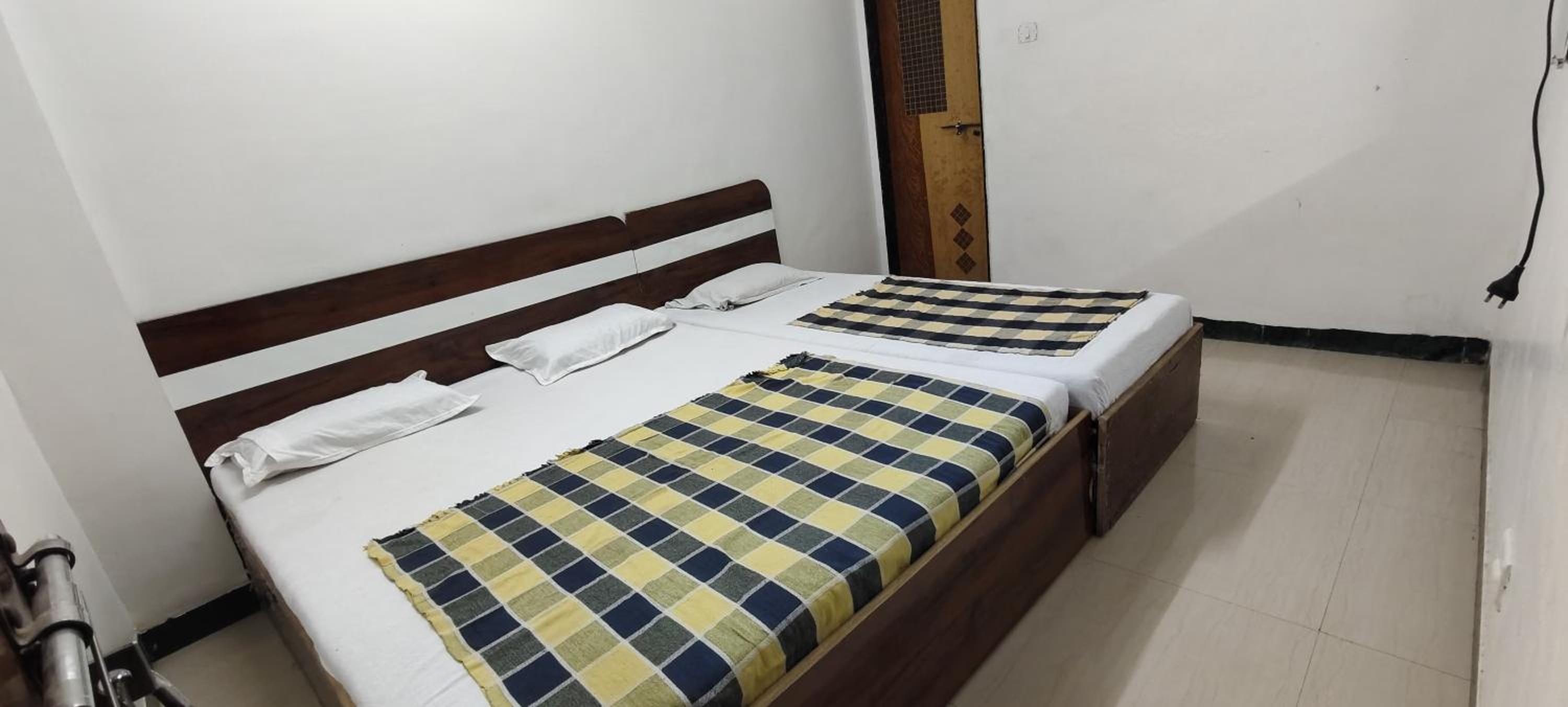 Deluxe Triple Room - Photo 1
