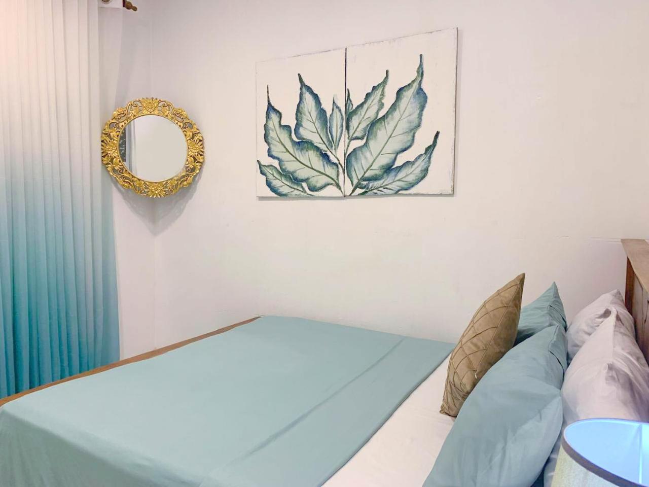 Deluxe Double Room with Balcony and Sea View photo 3