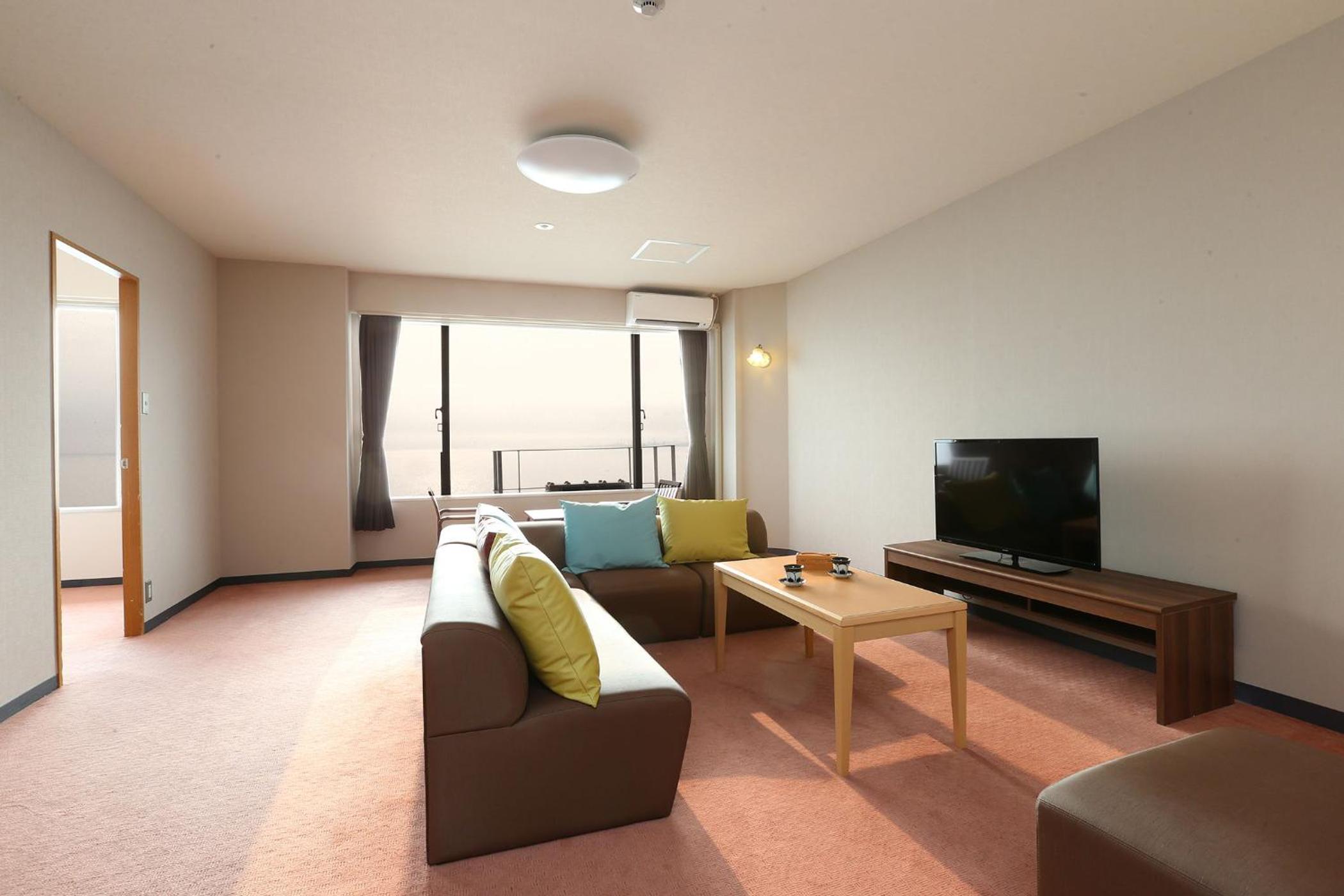 Superior Triple Room photo 3