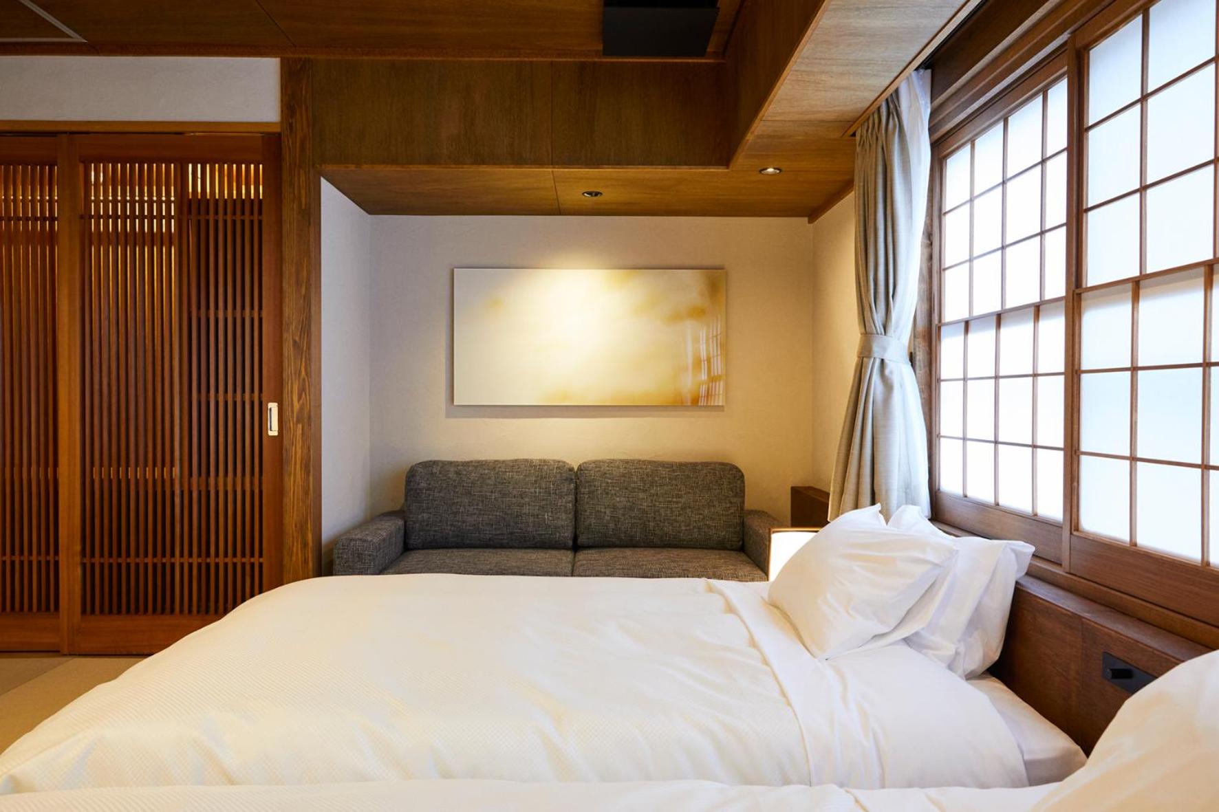 Quadruple Room with Bath photo 1