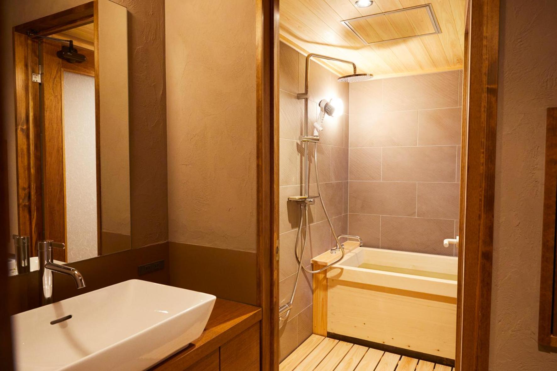 Quadruple Room with Bathroom photo 2