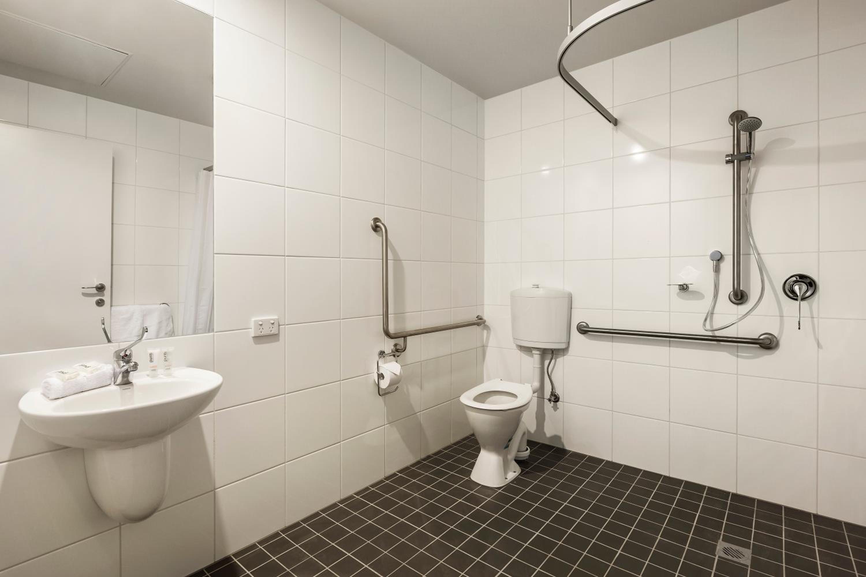 Apartment - Disability Access photo 2