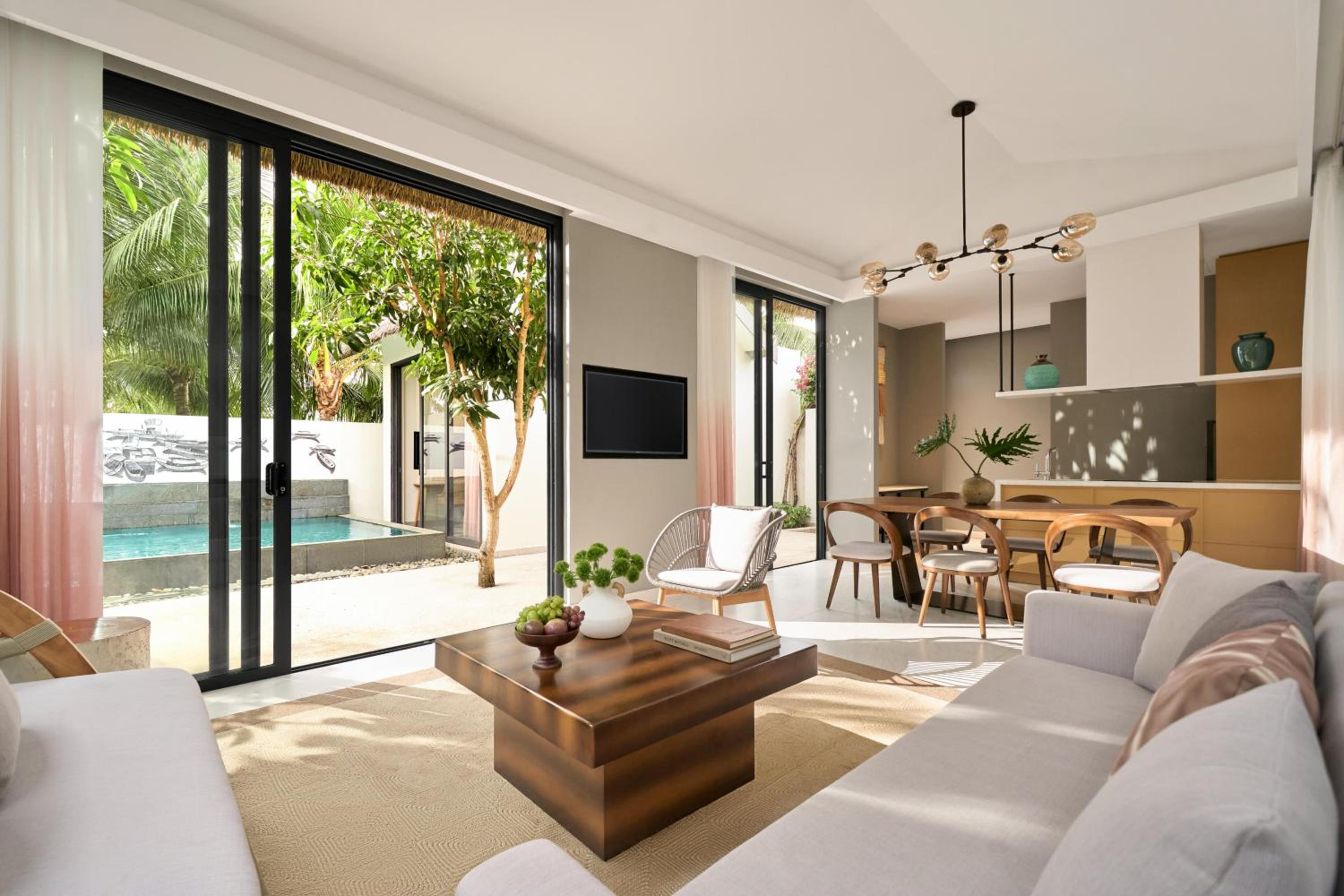 Garden Pool Villa - 2 Bedrooms - Photo 1