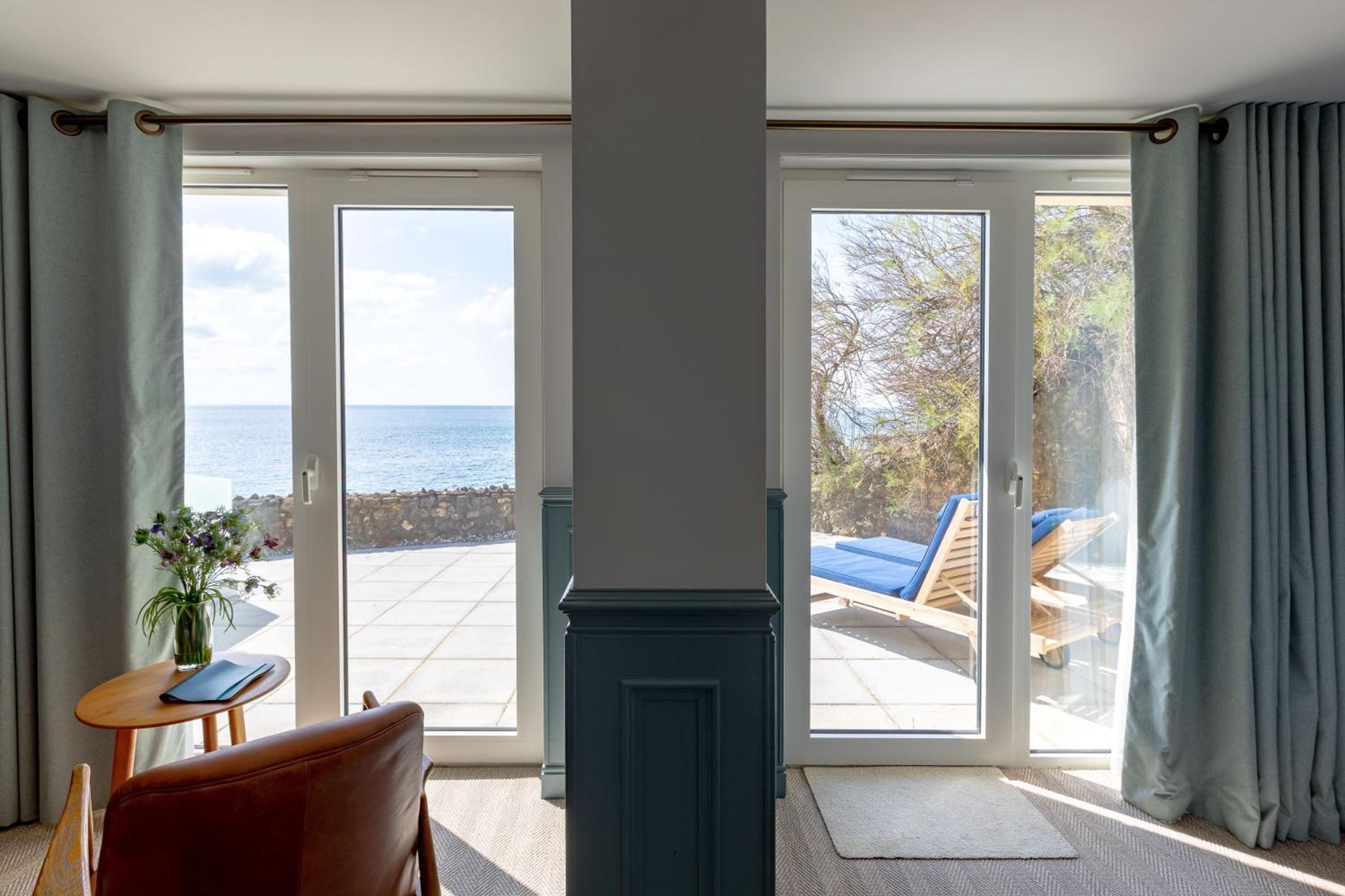 Family Room with Sea View
