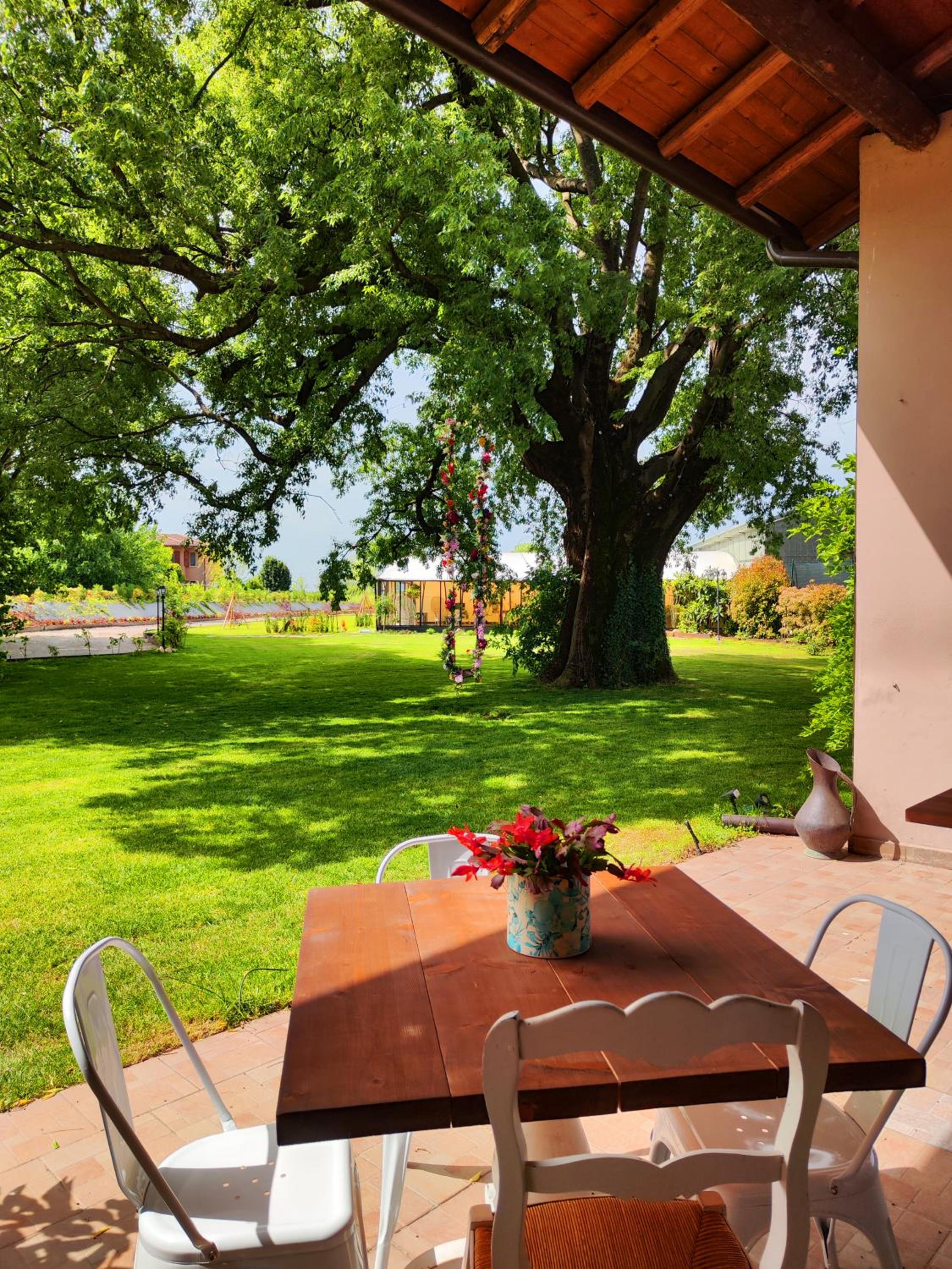 Queen Room with Garden View