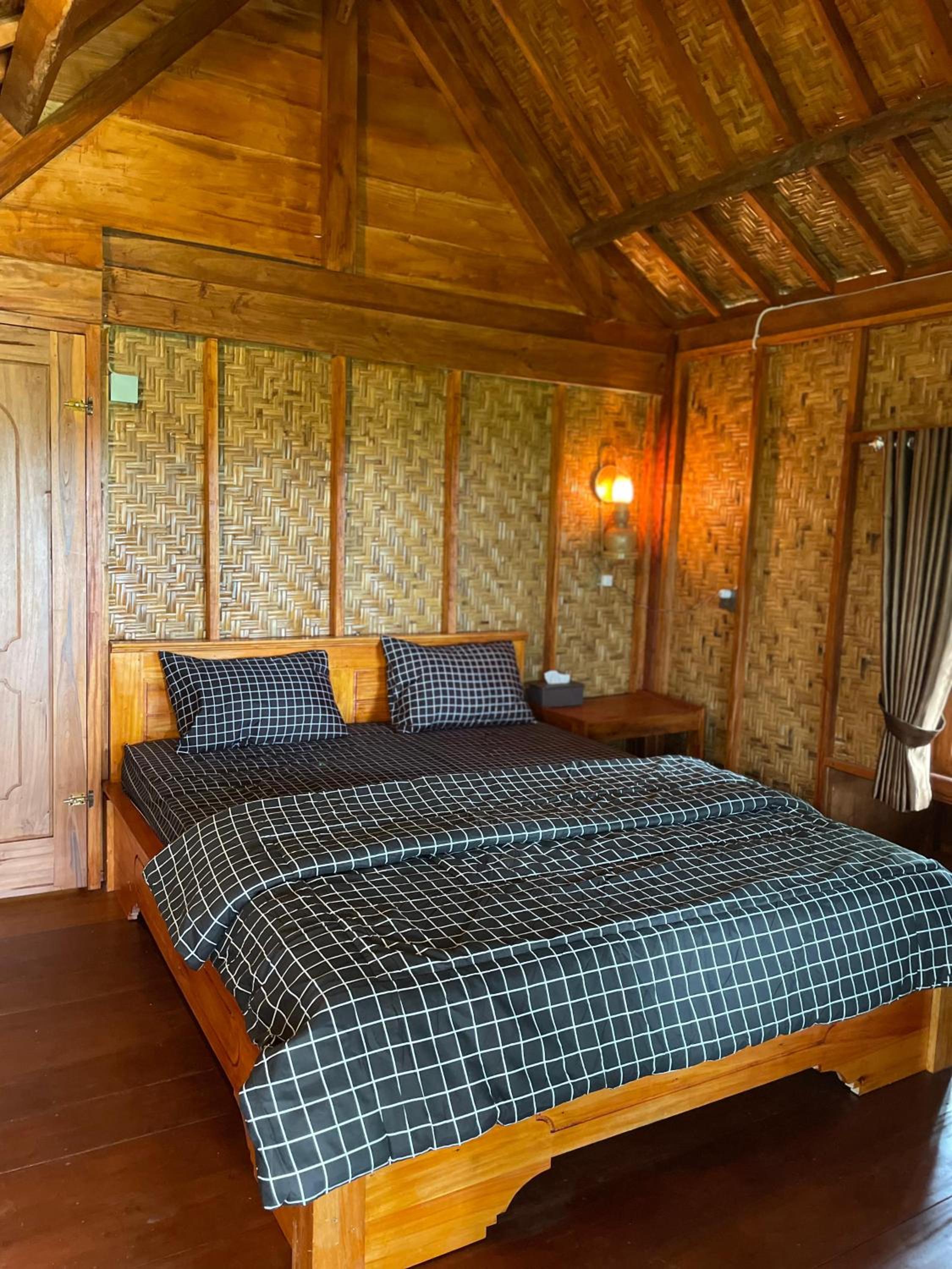Deluxe Room (2 Adults + 1 Child) photo 3