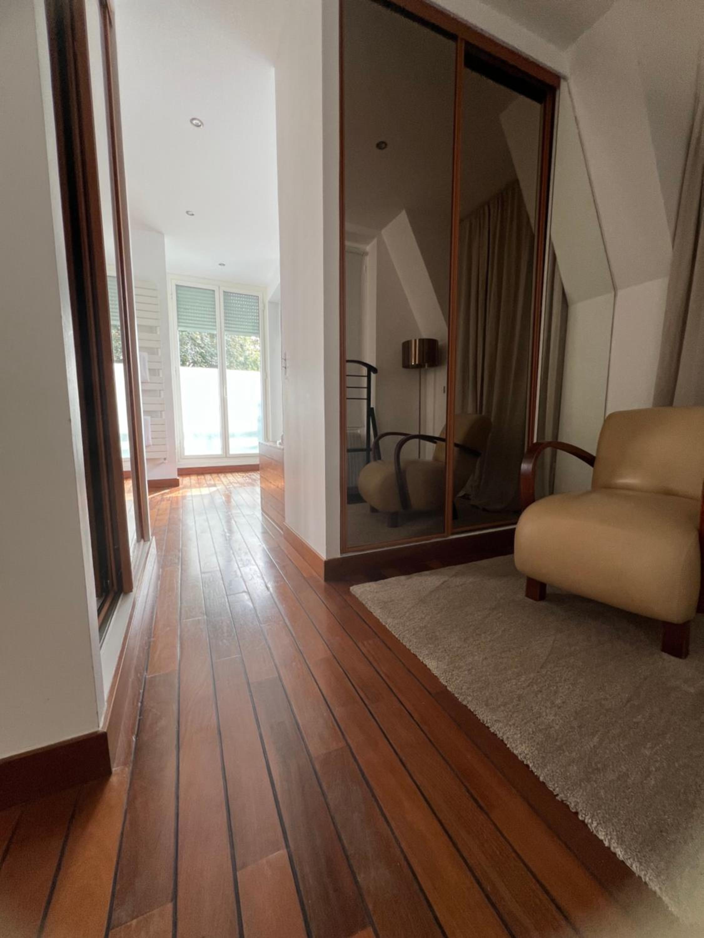 Suite with Lake View