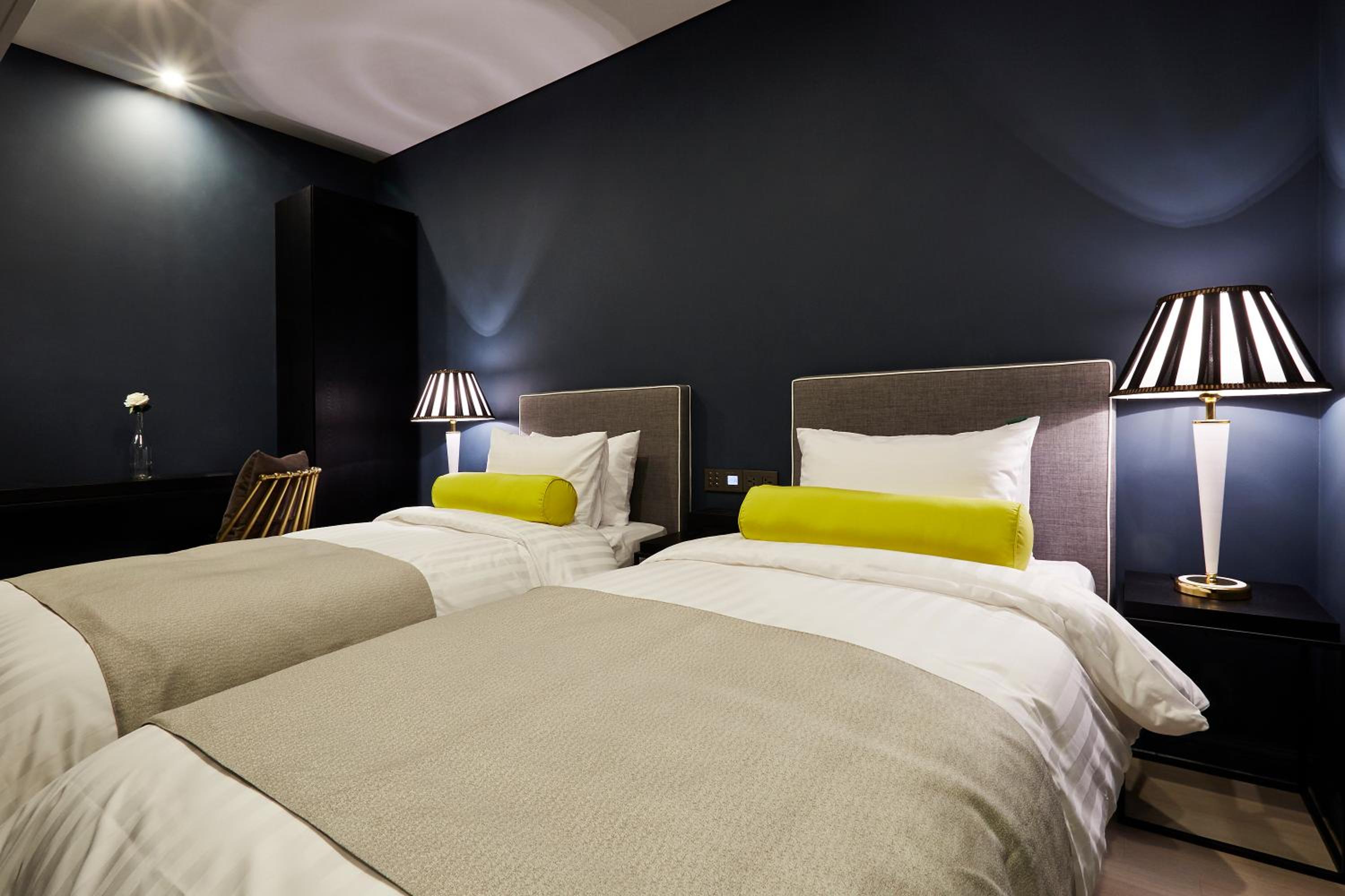 Standard Twin Room photo 3