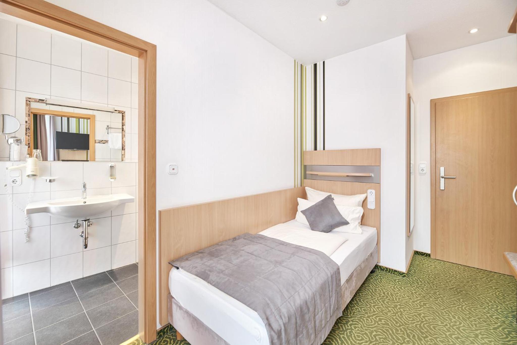 Single Room photo 1