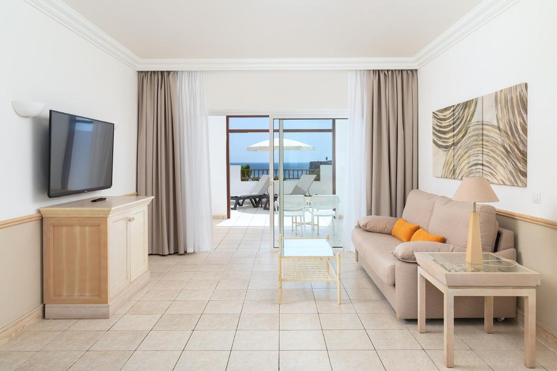 Gold Level Junior Suite (2 Adultos + 1 Child) at Gran Tagoro Family & Fun Playa Blanca Gold Level Junior Suite (2 Adultos + 1 Child) at Gran Tagoro Family & Fun Playa Blanca