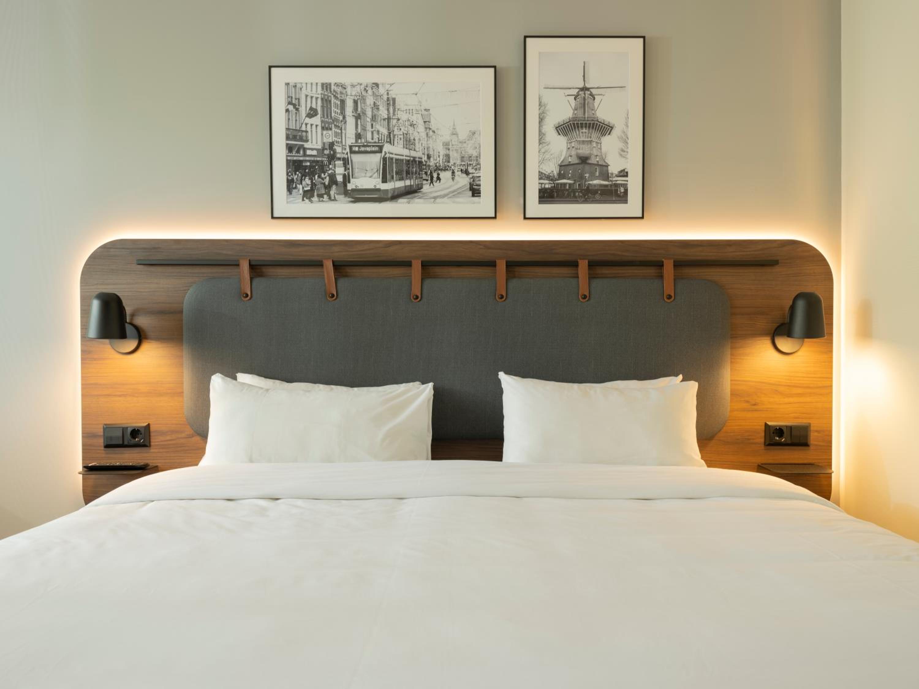 Superior Room - 1 King Bed - Photo 2