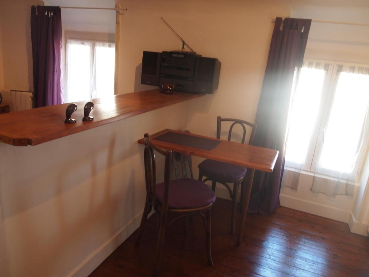 Studio Apartment photo 3