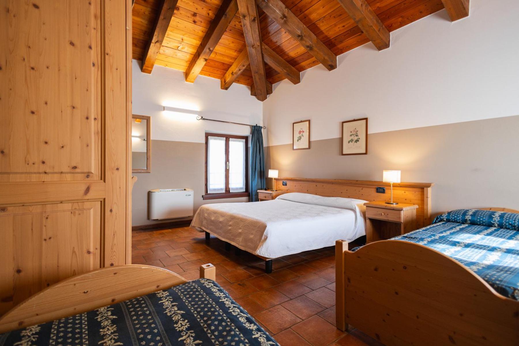 Quadruple Room - Photo 6