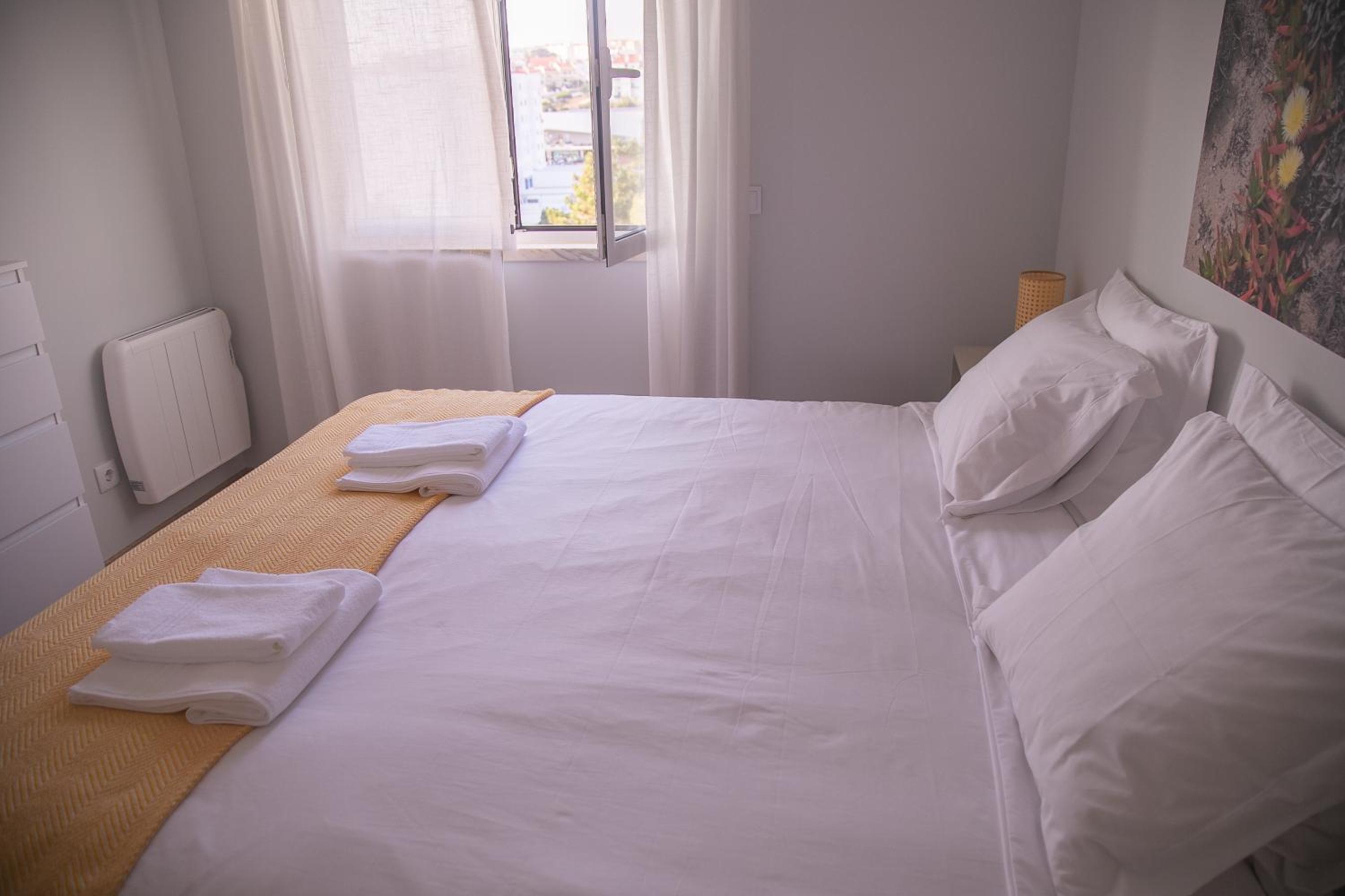 Standard Twin Room with Shared Bathroom photo 3