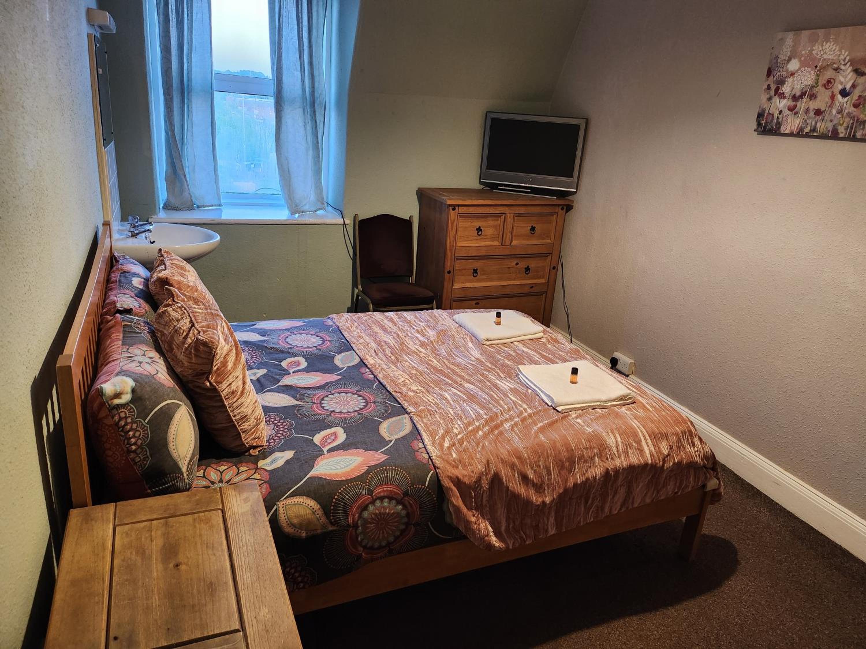 Double Room - Photo 3