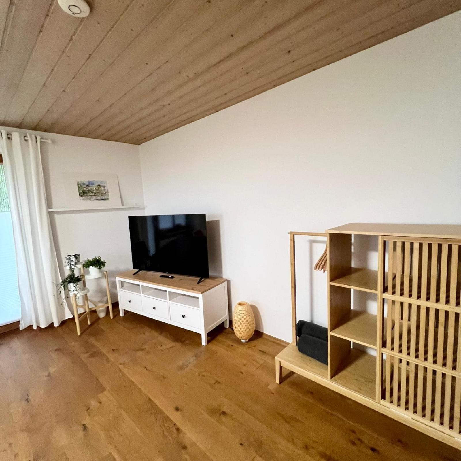 Apartment photo 2