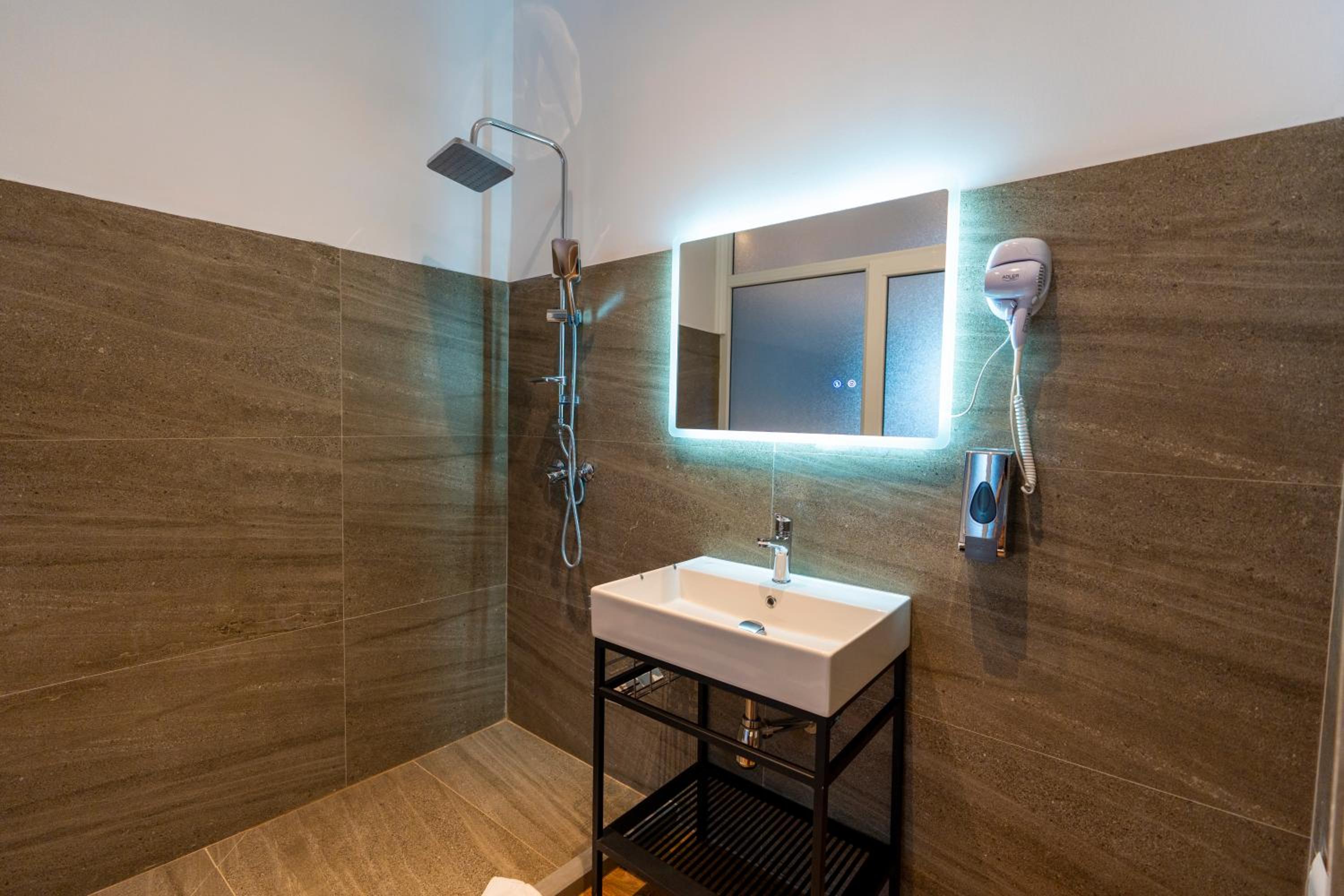 Triple Room with Balcony photo 3