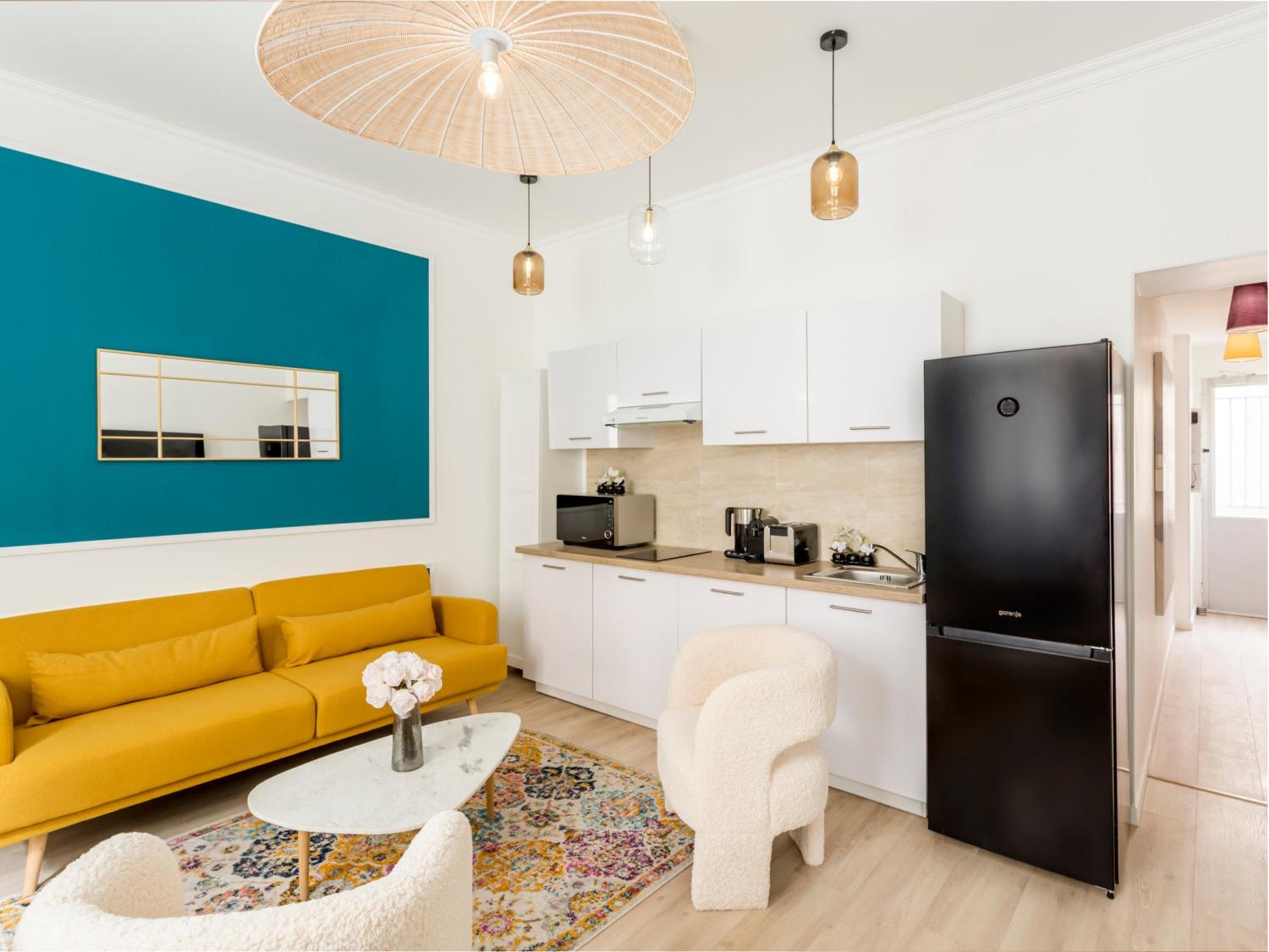 Apartment photo 2